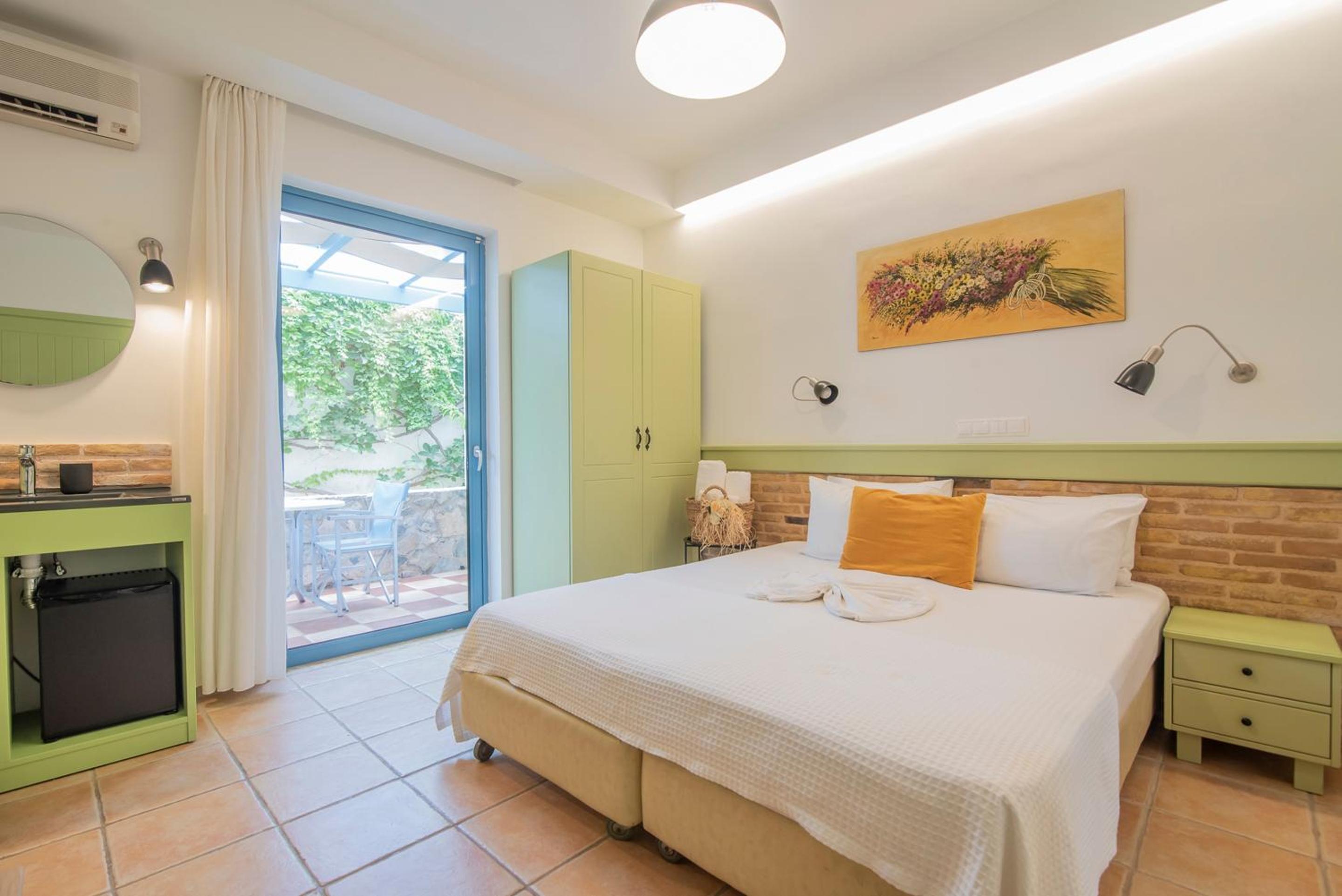 Double or Twin Room with Garden View - Ground Floor  - Photo 9