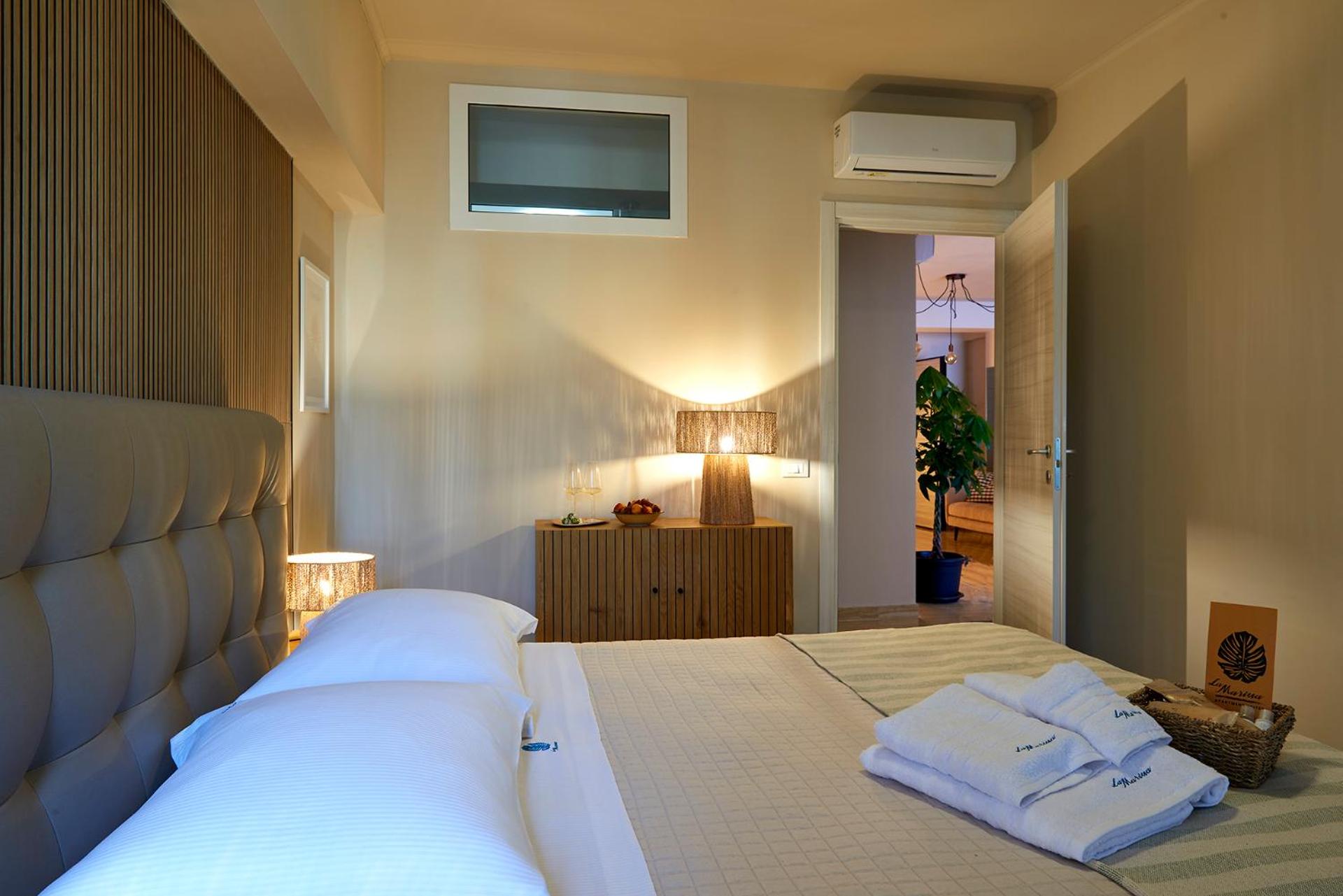 Two-Bedroom Deluxe Apartment with Balcony