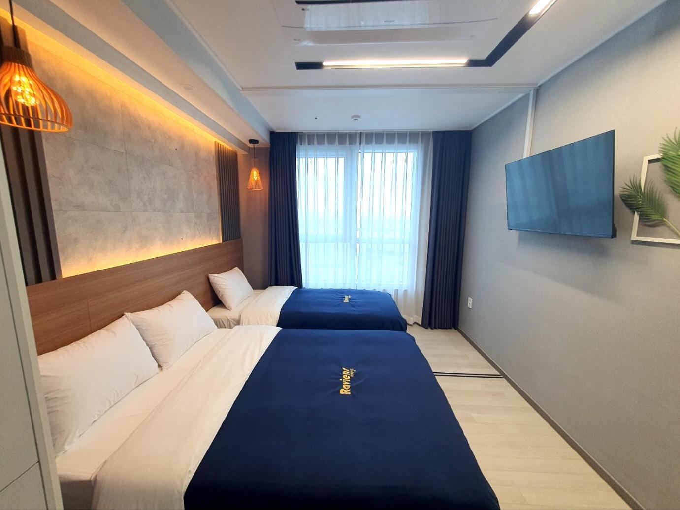 Deluxe Twin Room with Sea View