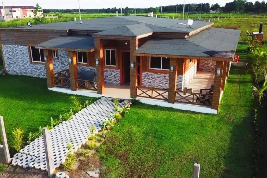Villa photo 2