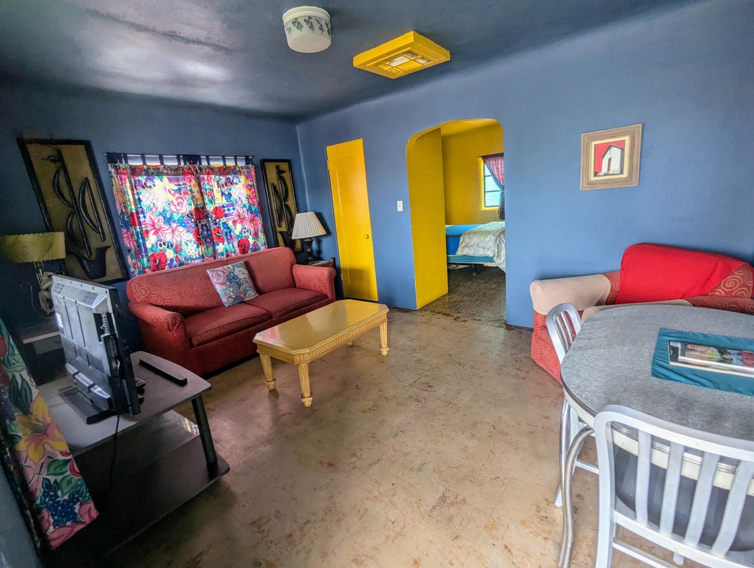 Queen Room photo 1