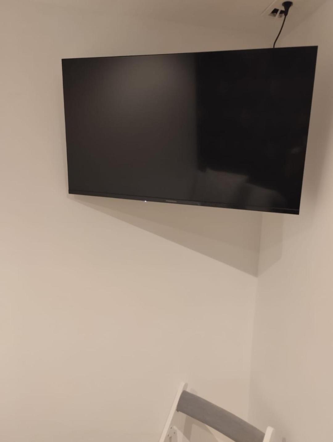 Standard Single Room with Shared Bathroom photo 2