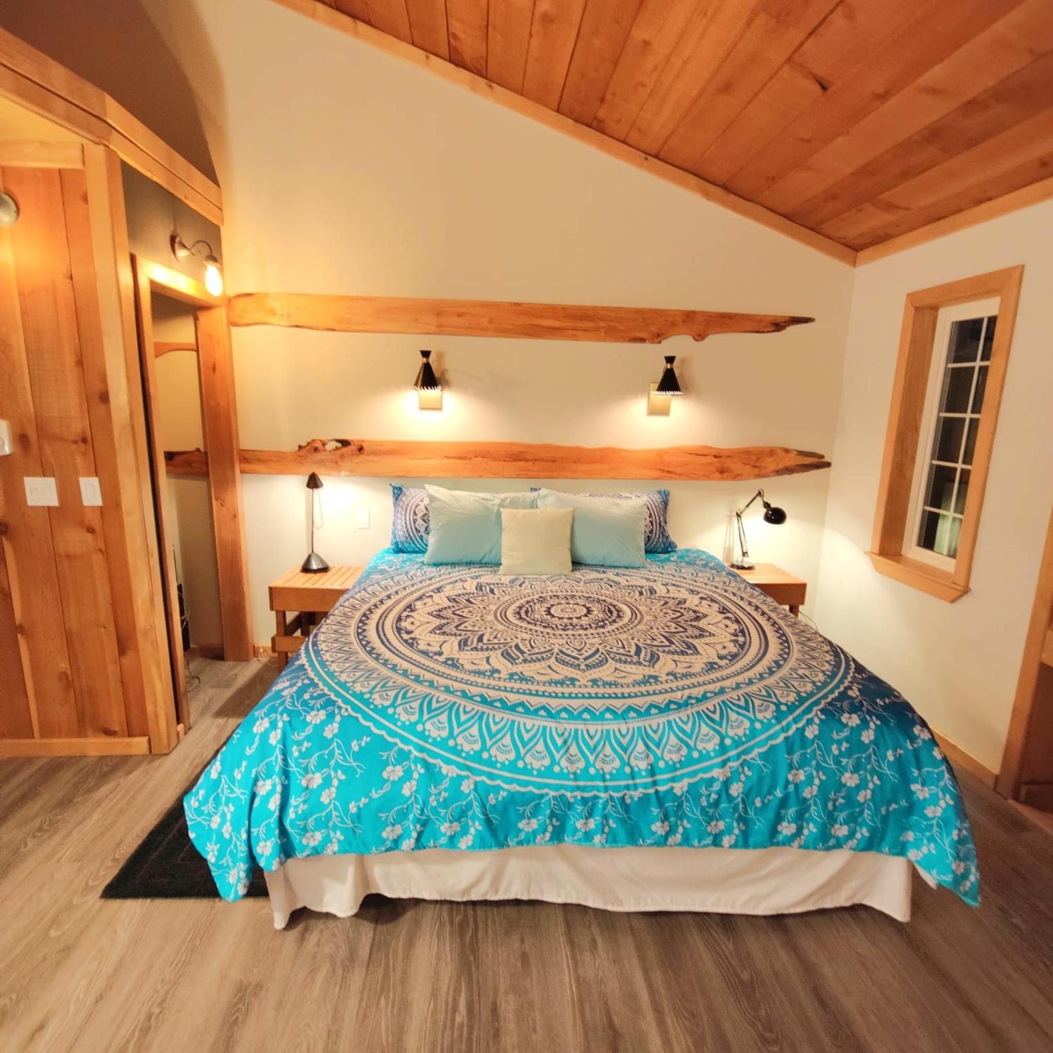 Deluxe Double or Twin Room with Garden View