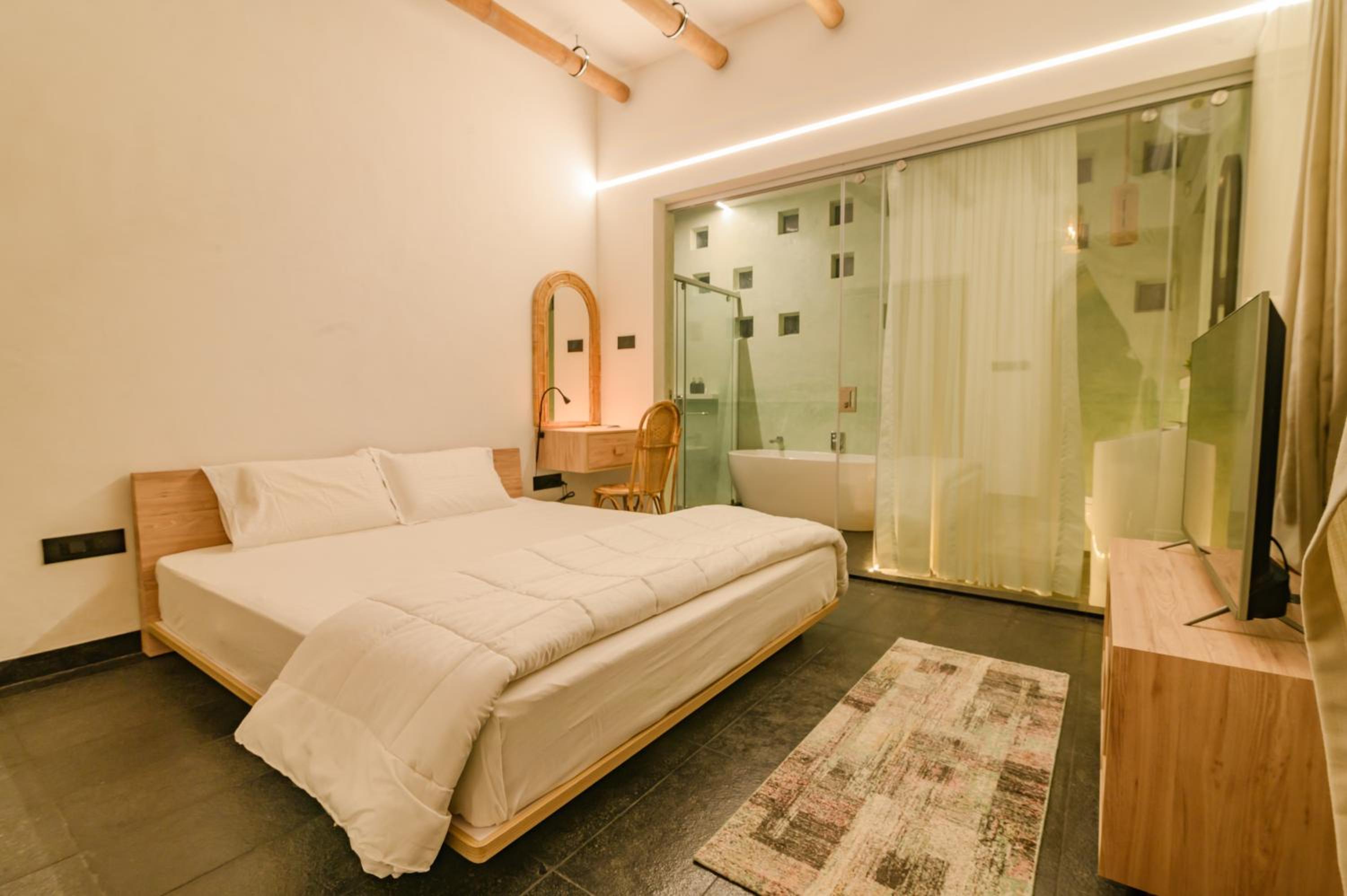 Deluxe Double Room with Sea View photo 1