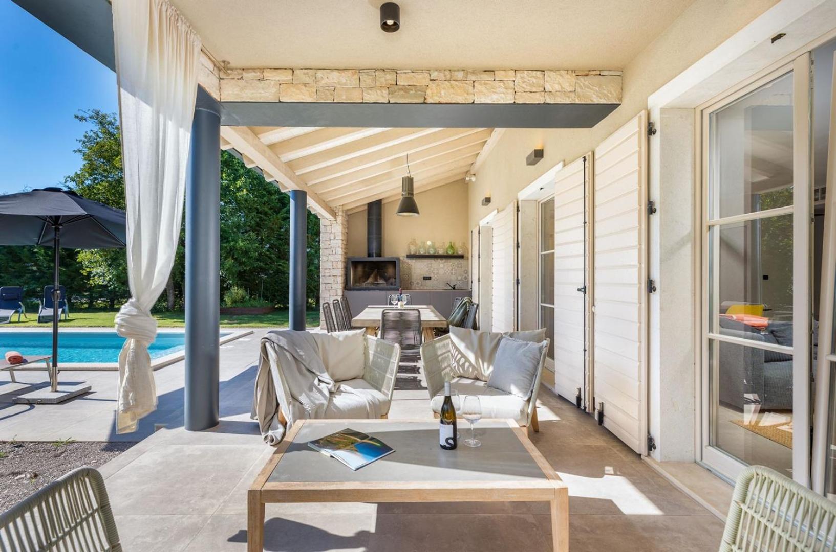 Villa with Private Pool photo 2