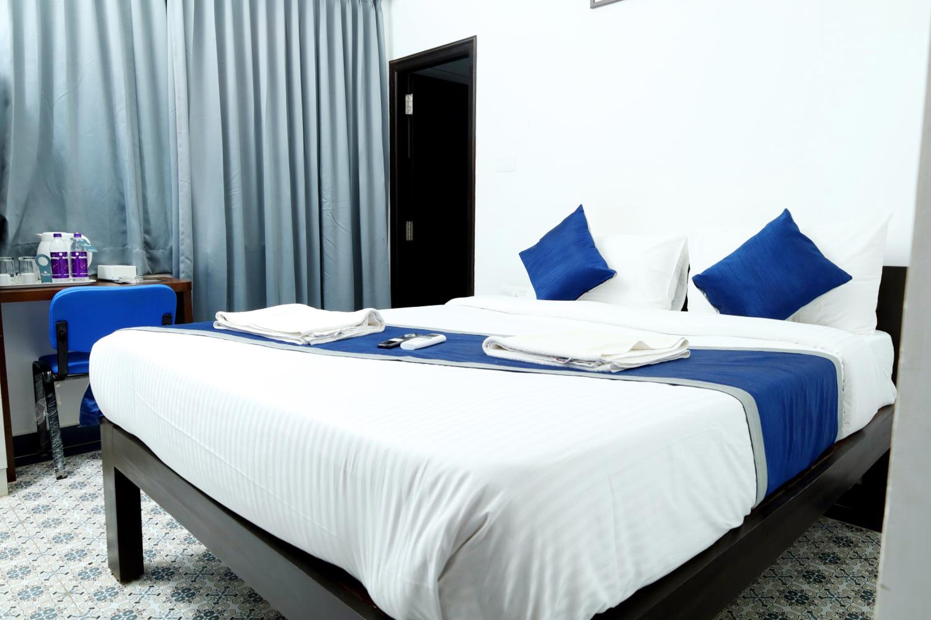 Deluxe Queen Room - Photo 4