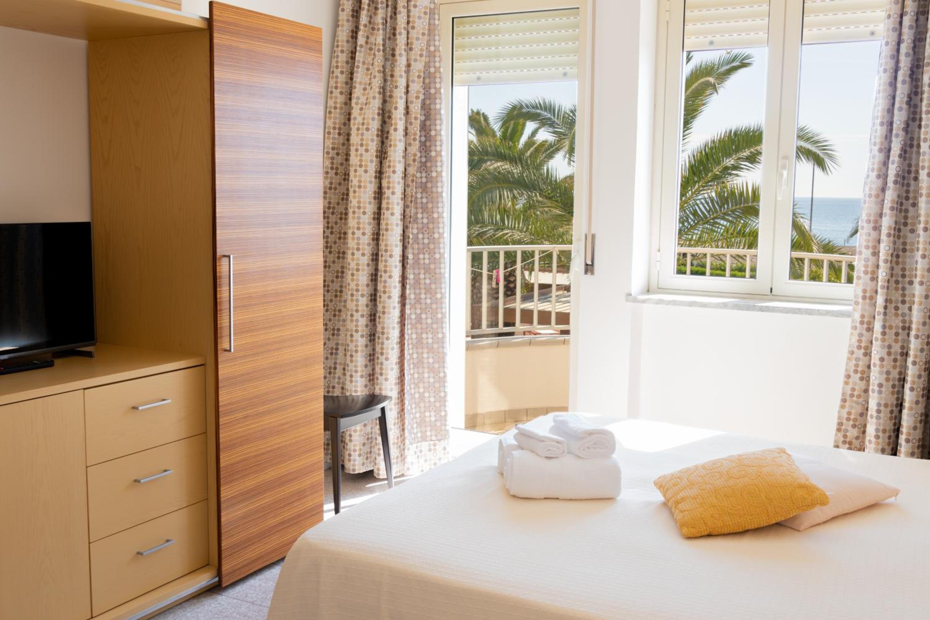 Superior Double Room with Sea View photo 1