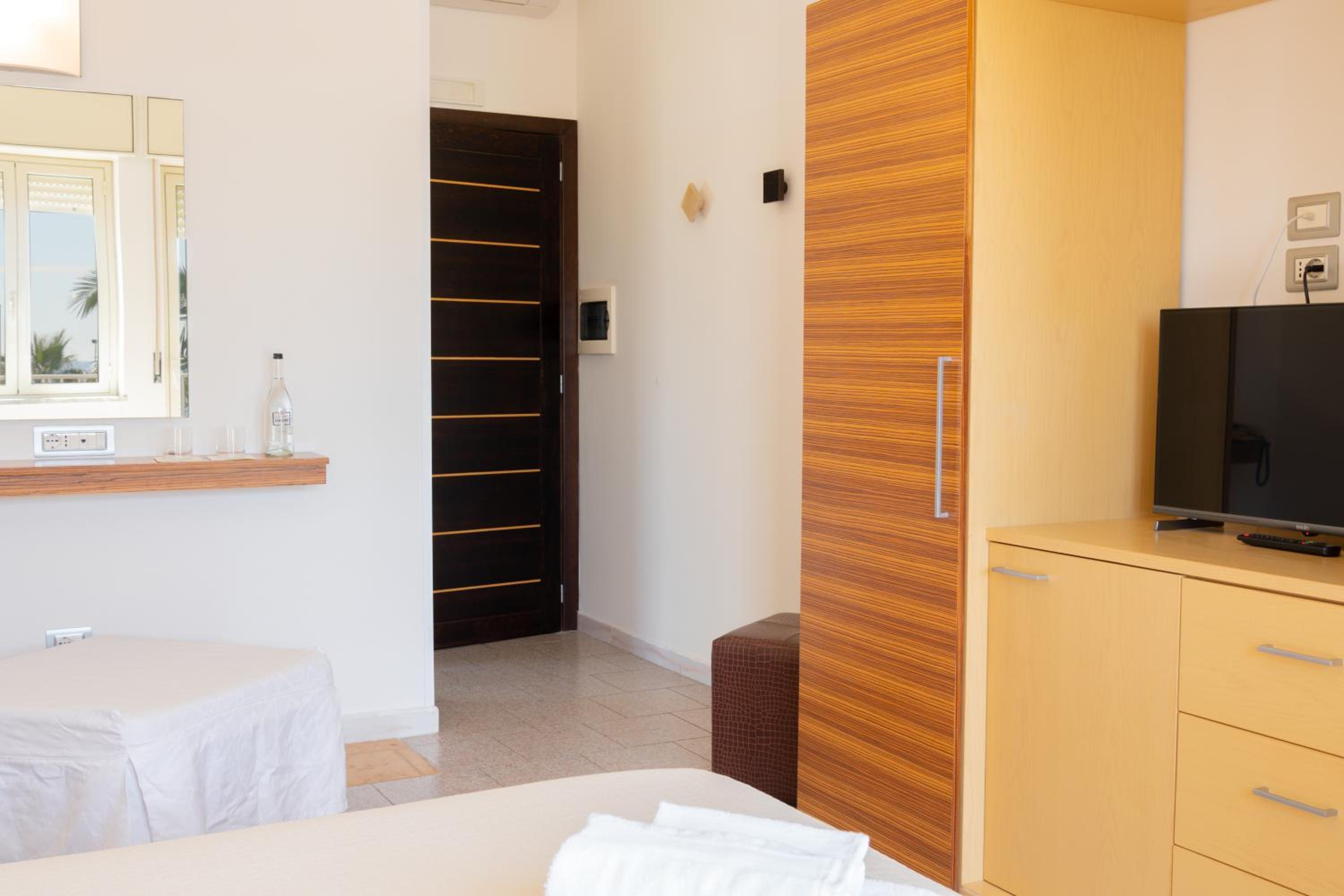 Superior Double Room with Sea View photo 2
