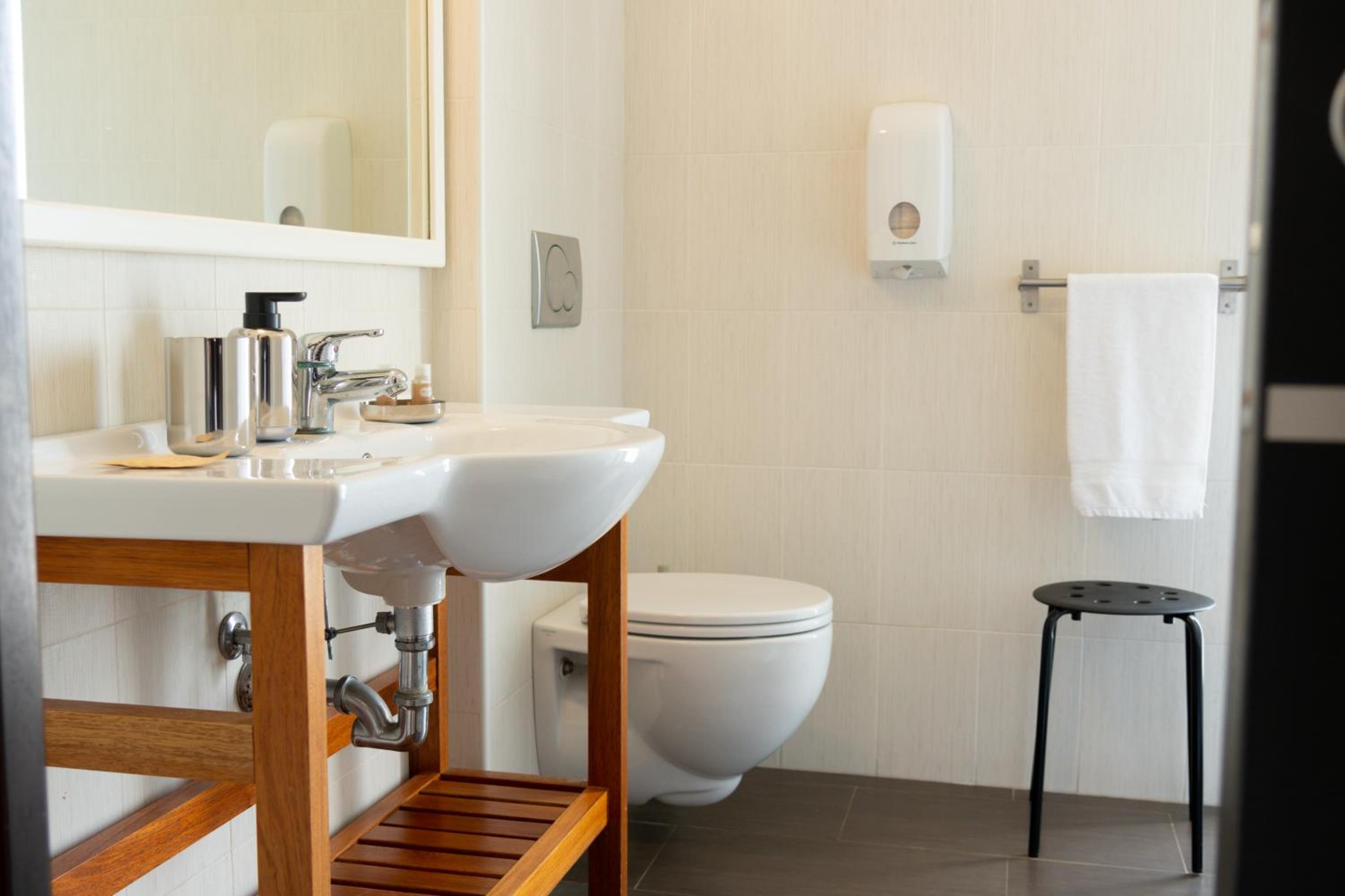 Superior Double Room - Disability Access photo 2