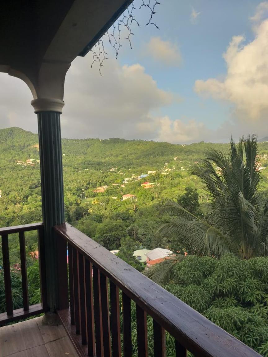 Deluxe Double Room with Balcony photo 2