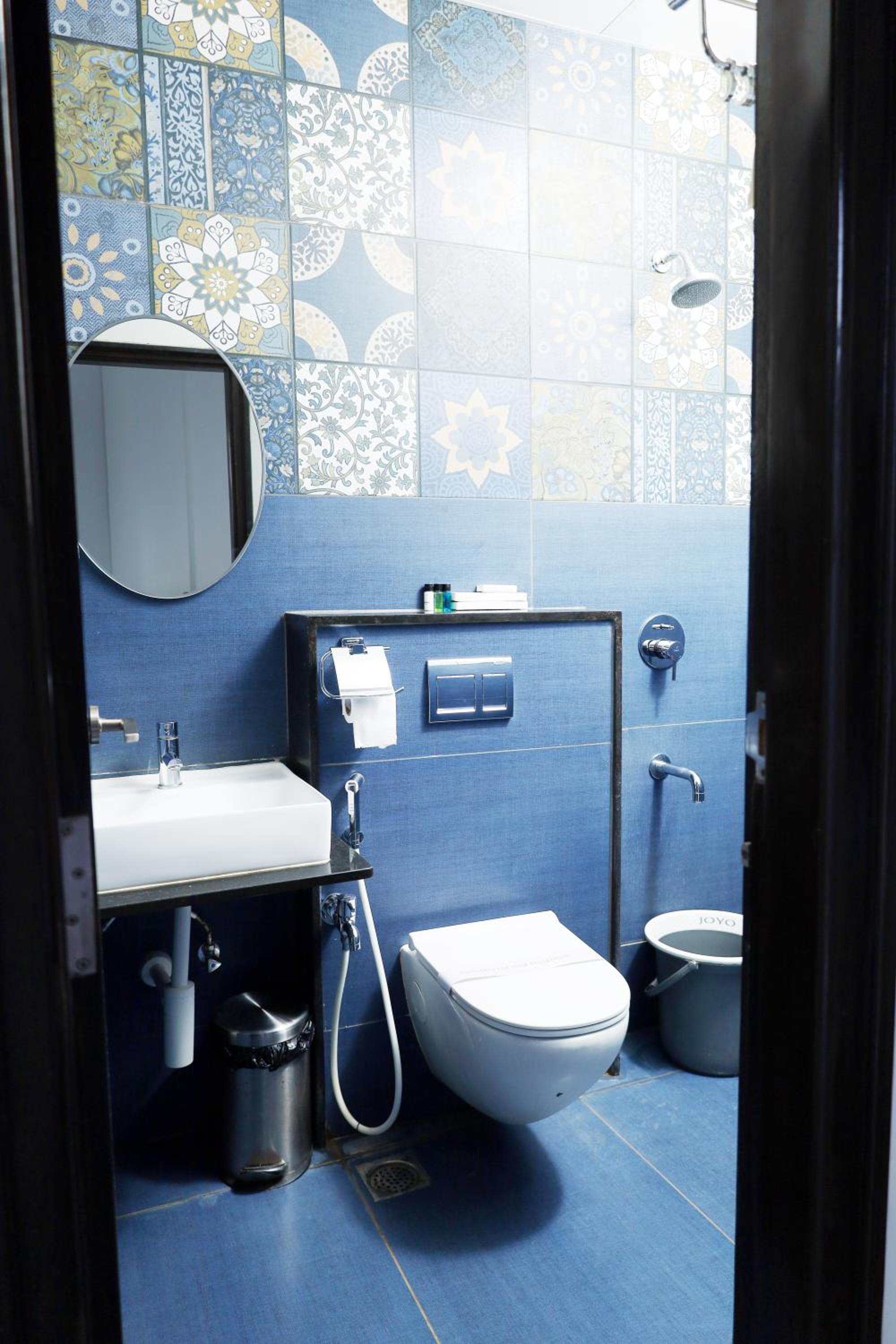 Deluxe Queen Room - Photo 6