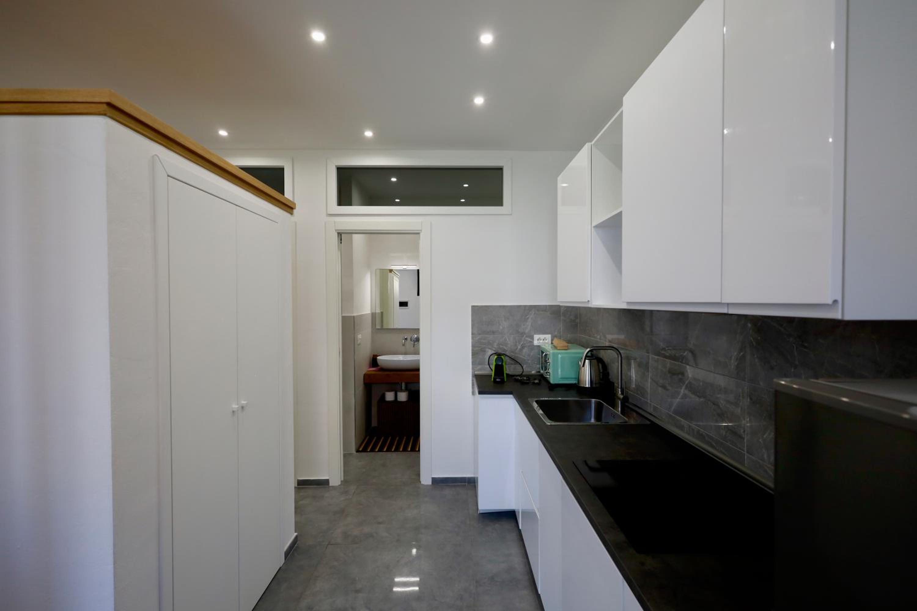 Studio with Spa Bath - Photo 27
