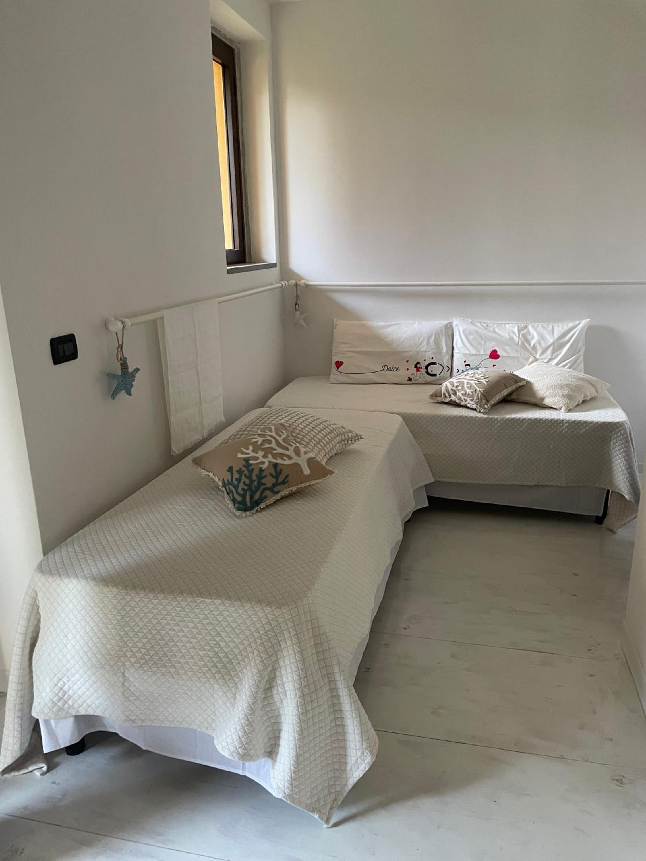 Two-Bedroom House photo 2