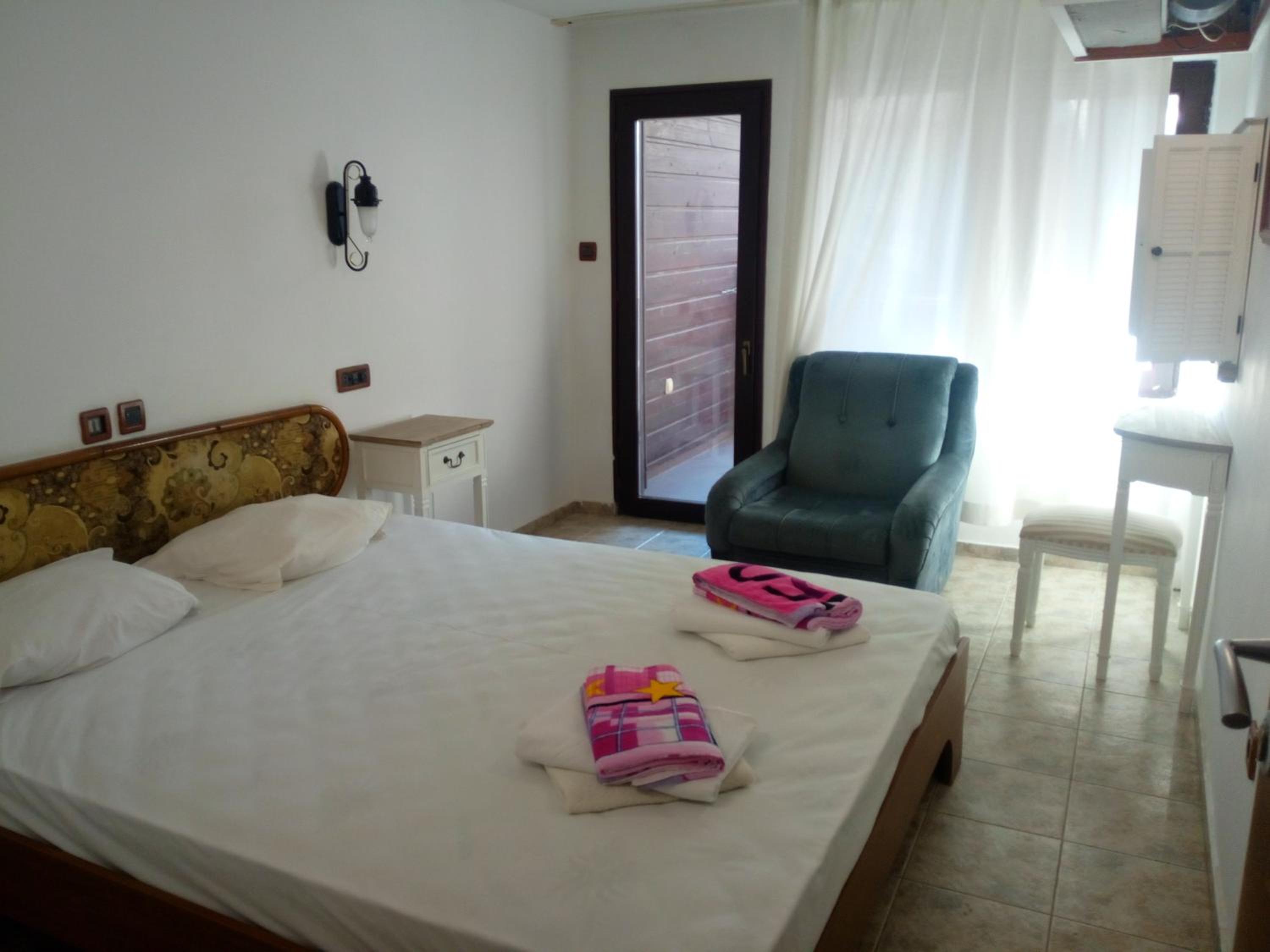 Two-Bedroom Apartment with Balcony and Terrace photo 1