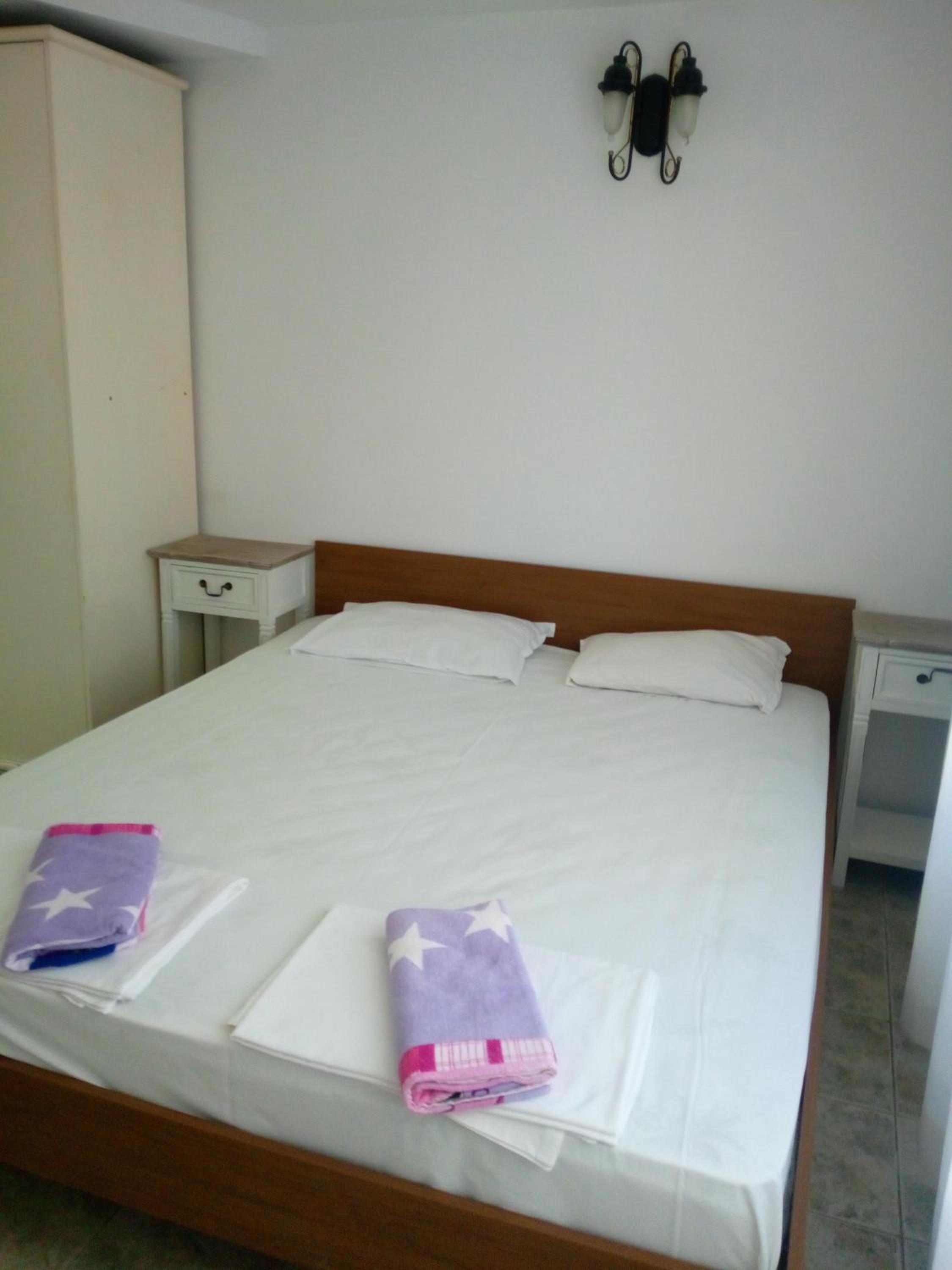 Two-Bedroom Apartment with Balcony and Terrace photo 3