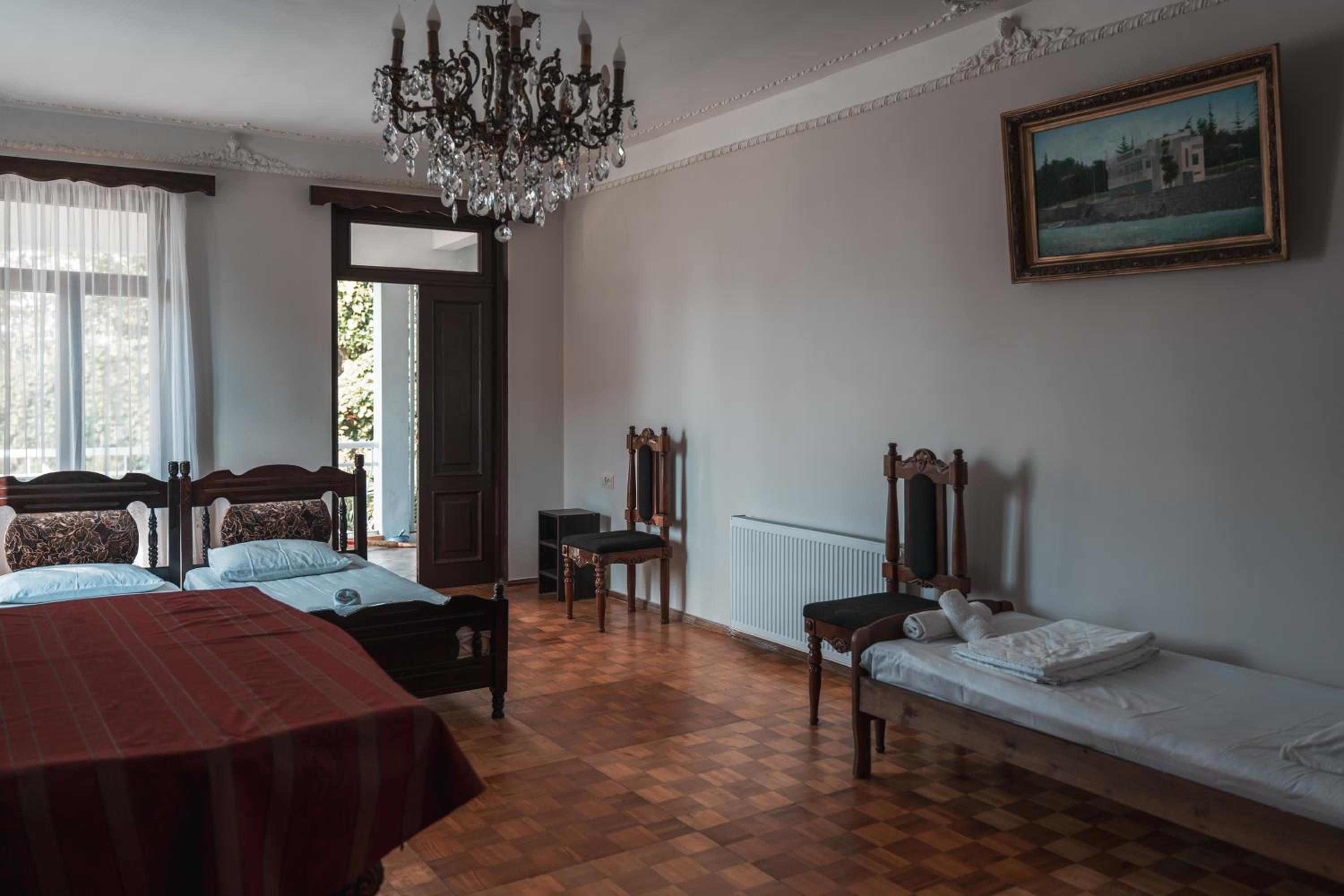 Family Room with Balcony photo 3
