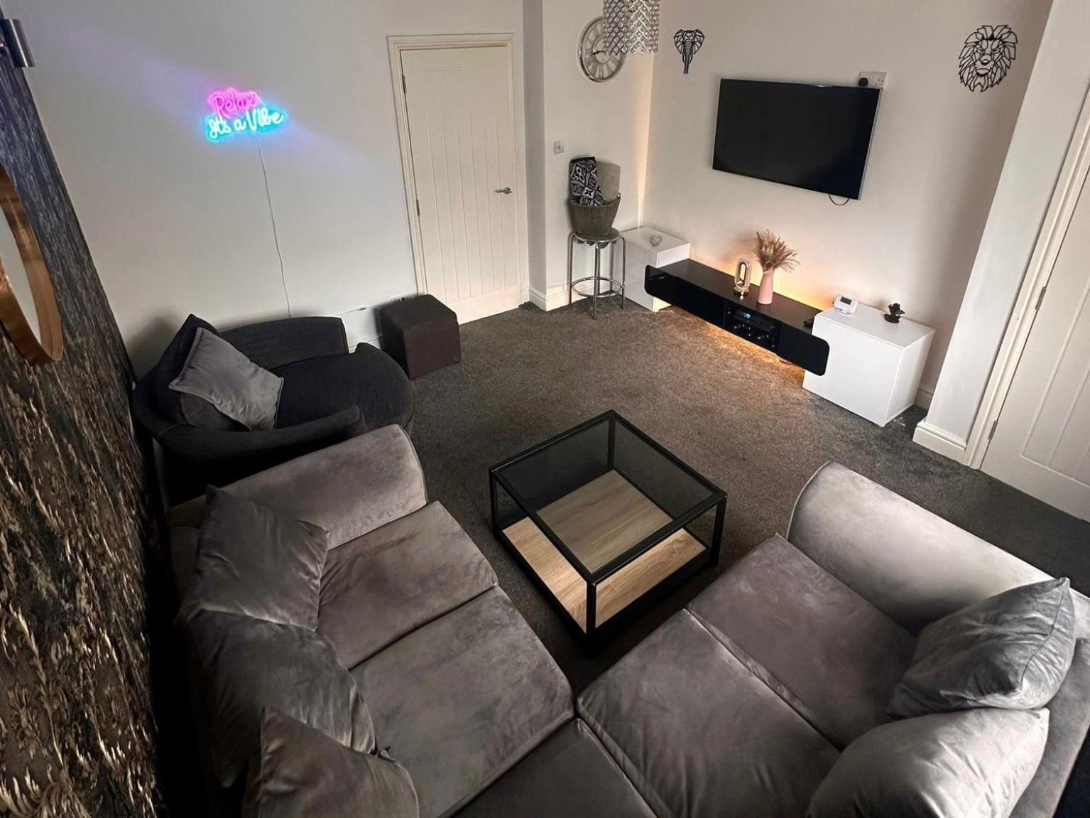Two-Bedroom House photo 1