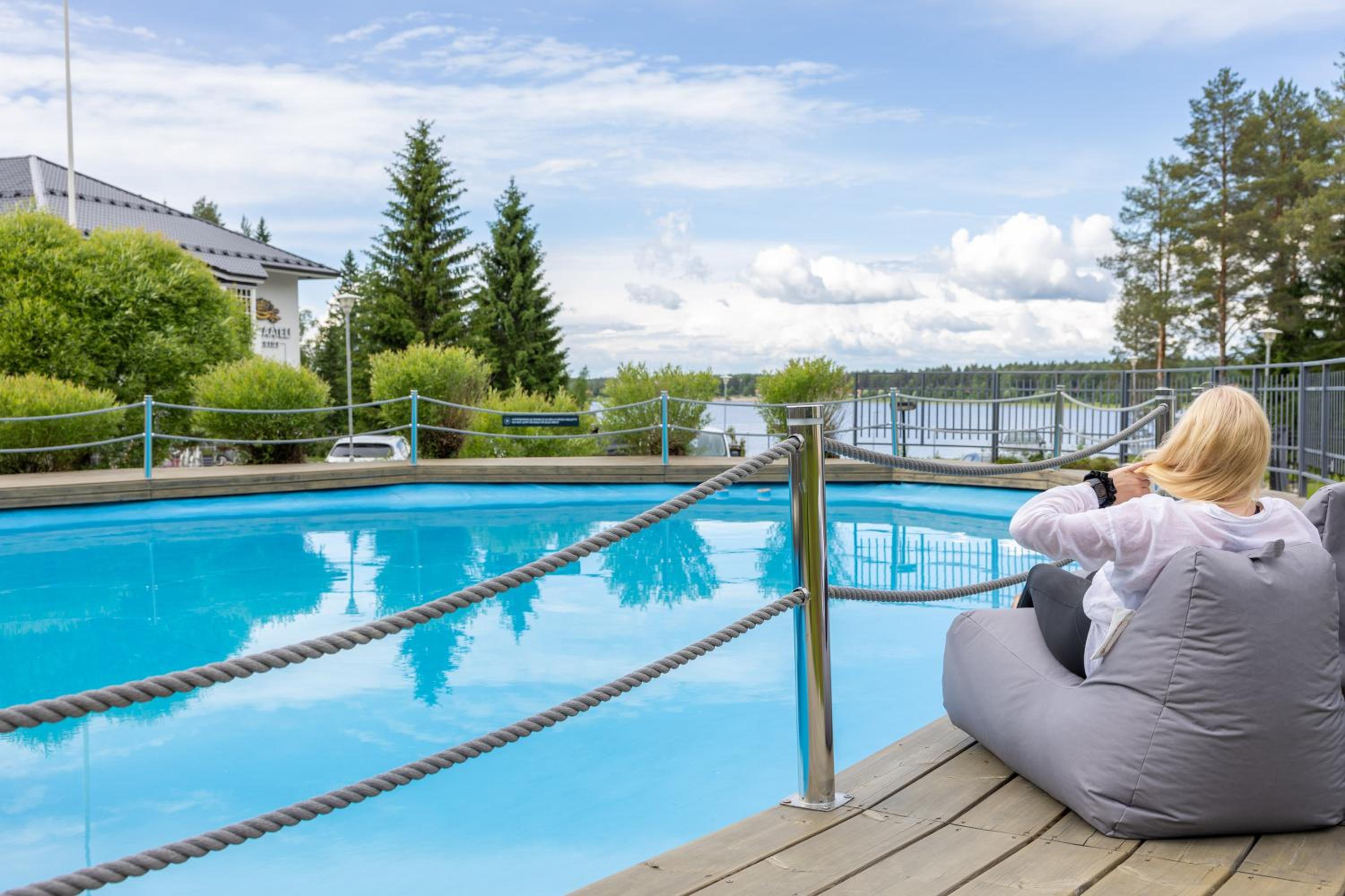 Apartment with Lakeview, sauna and balcony photo 3