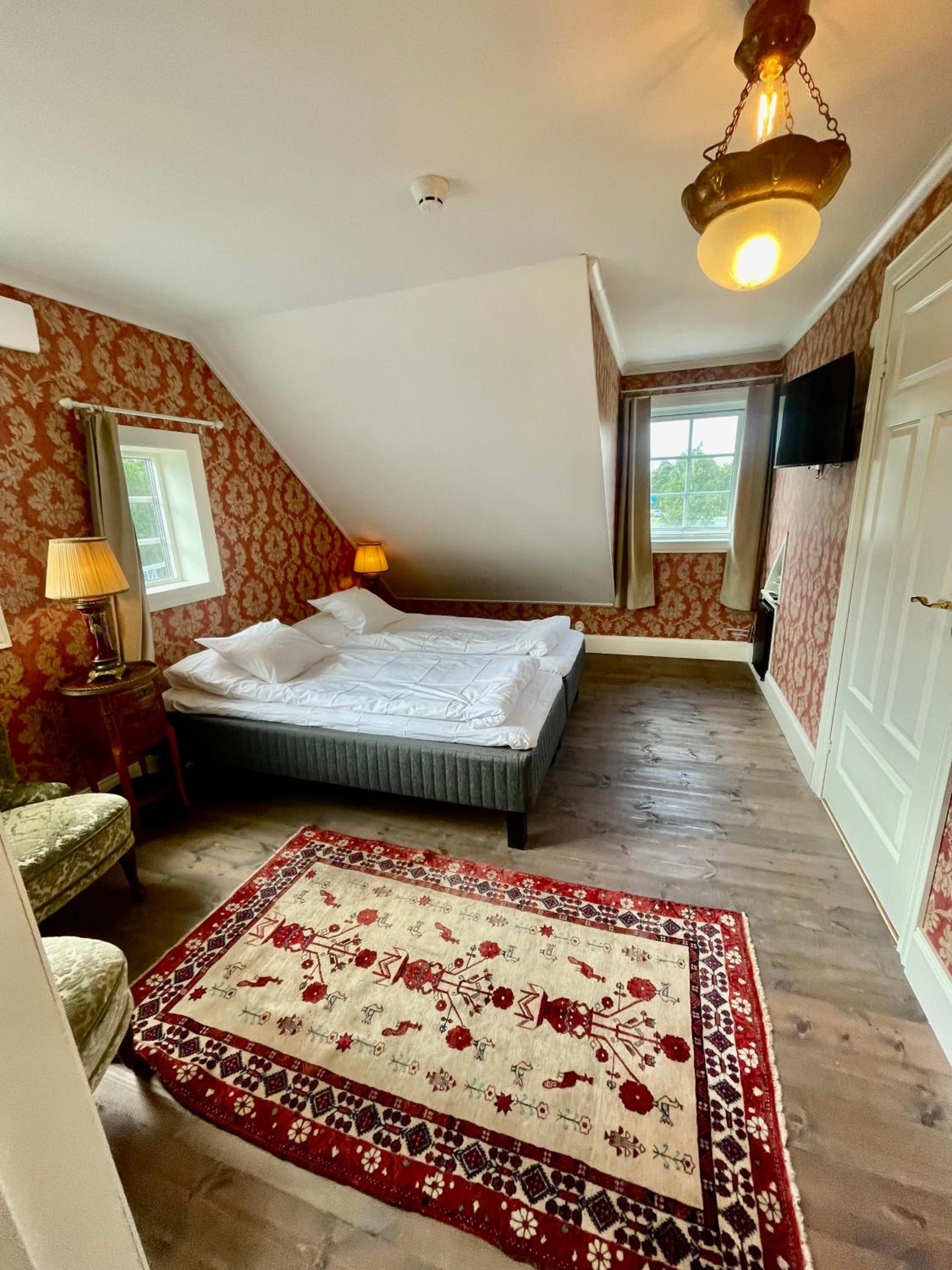 Double Room - Photo 5