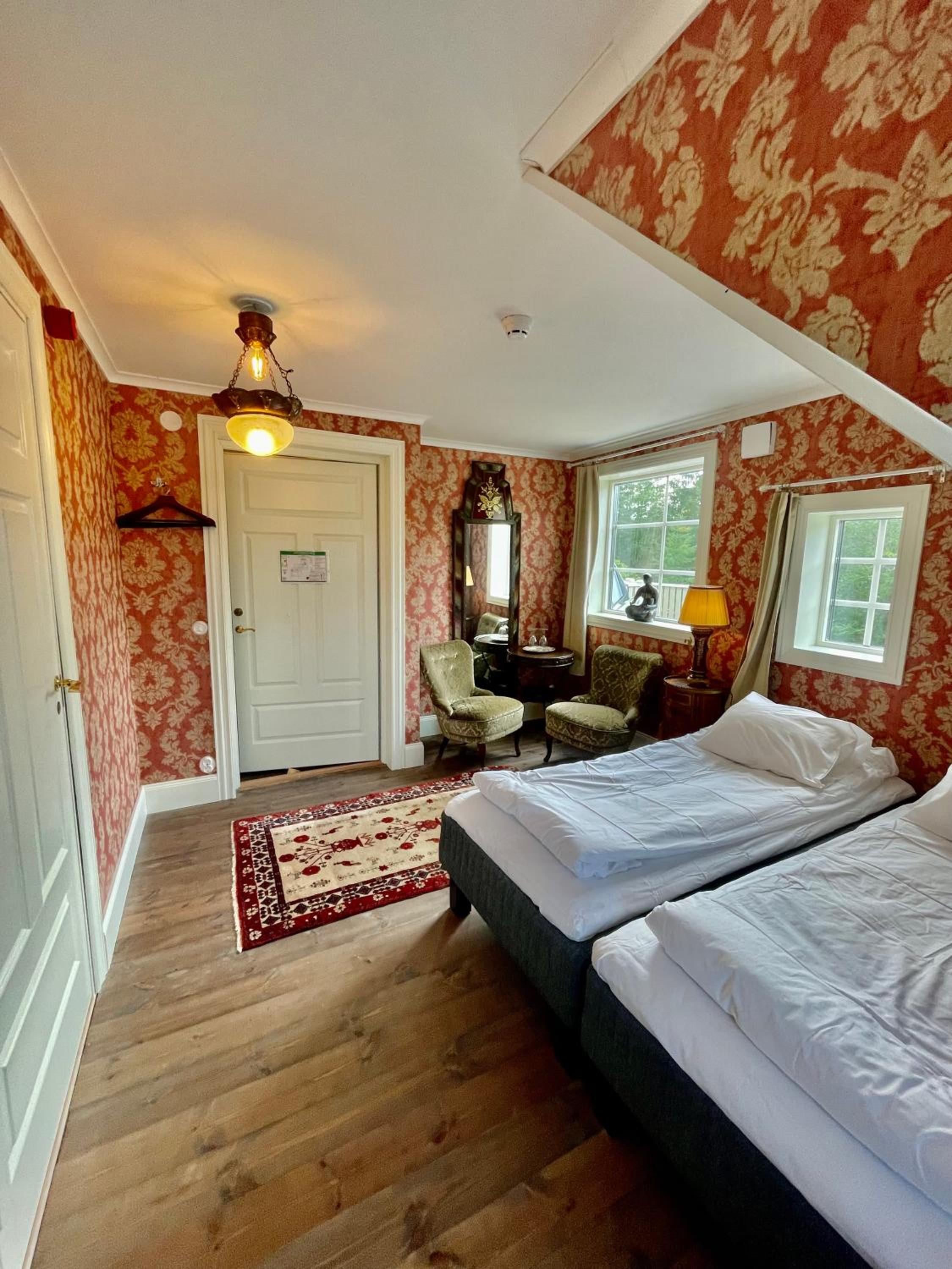 Double Room - Photo 6