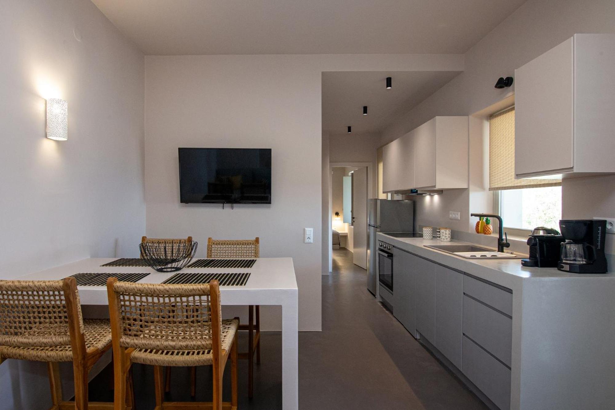 One-Bedroom House photo 2