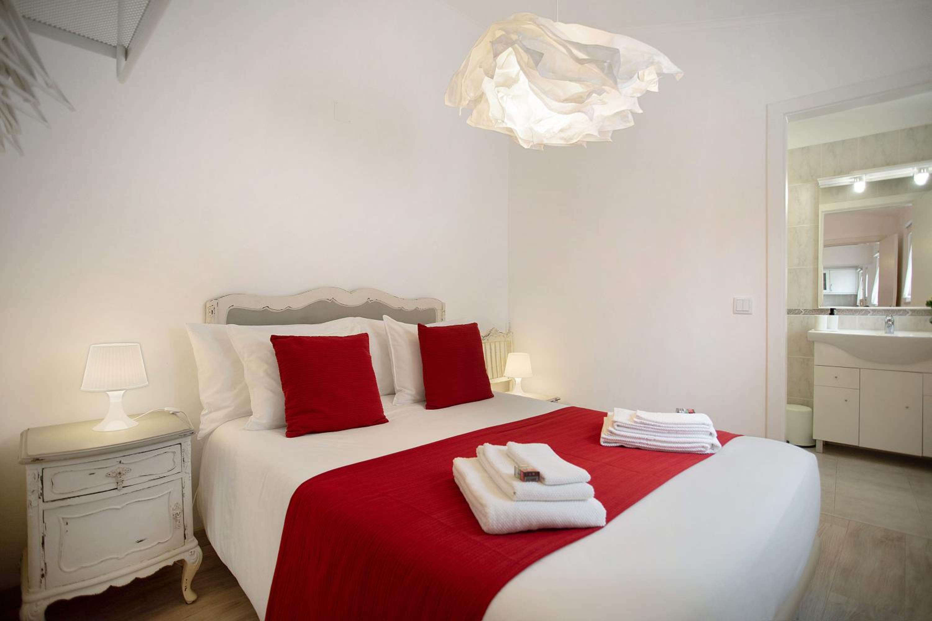 One-Bedroom Apartment with Garden
