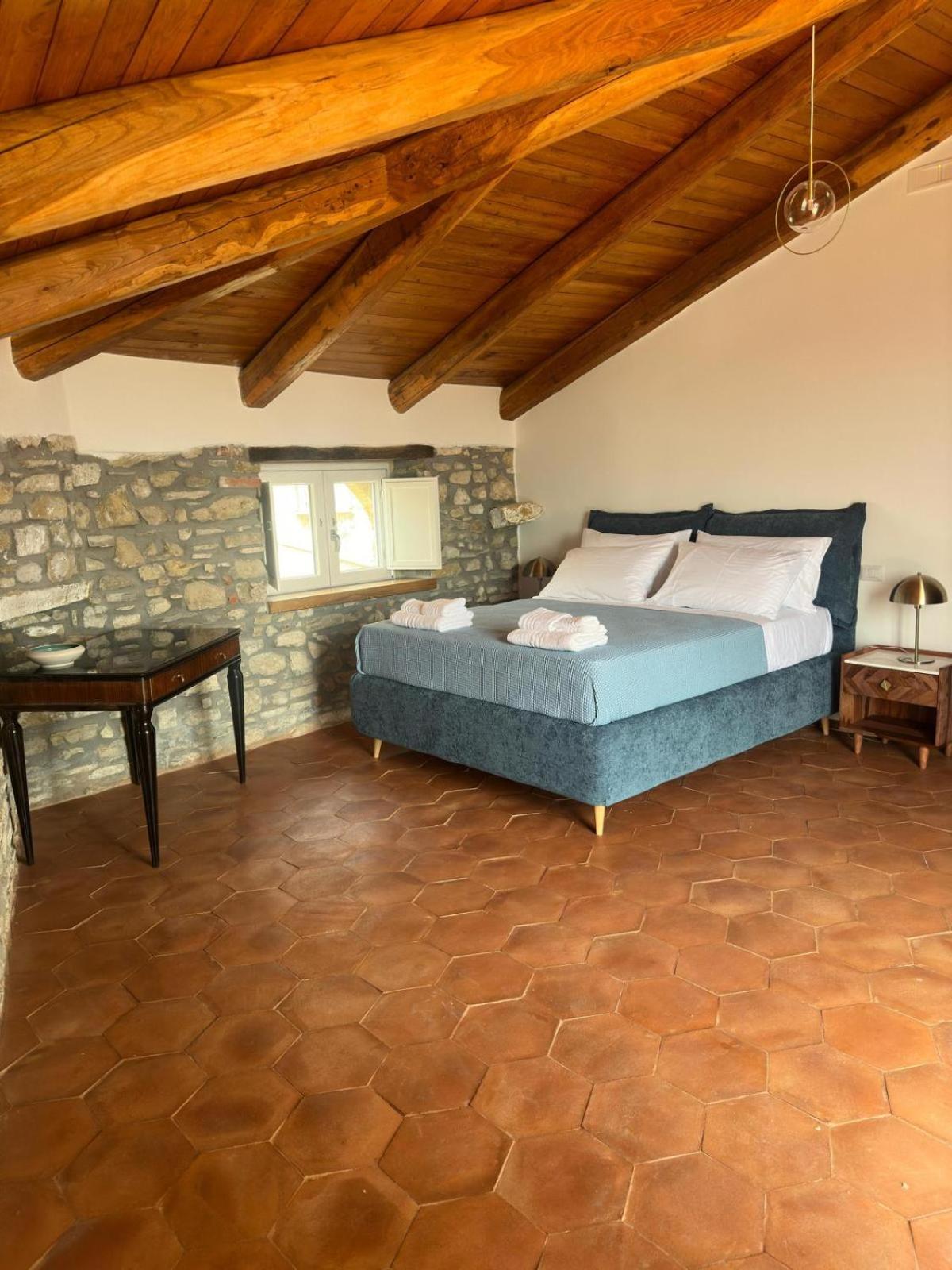 Double Room with Private Bathroom photo 1