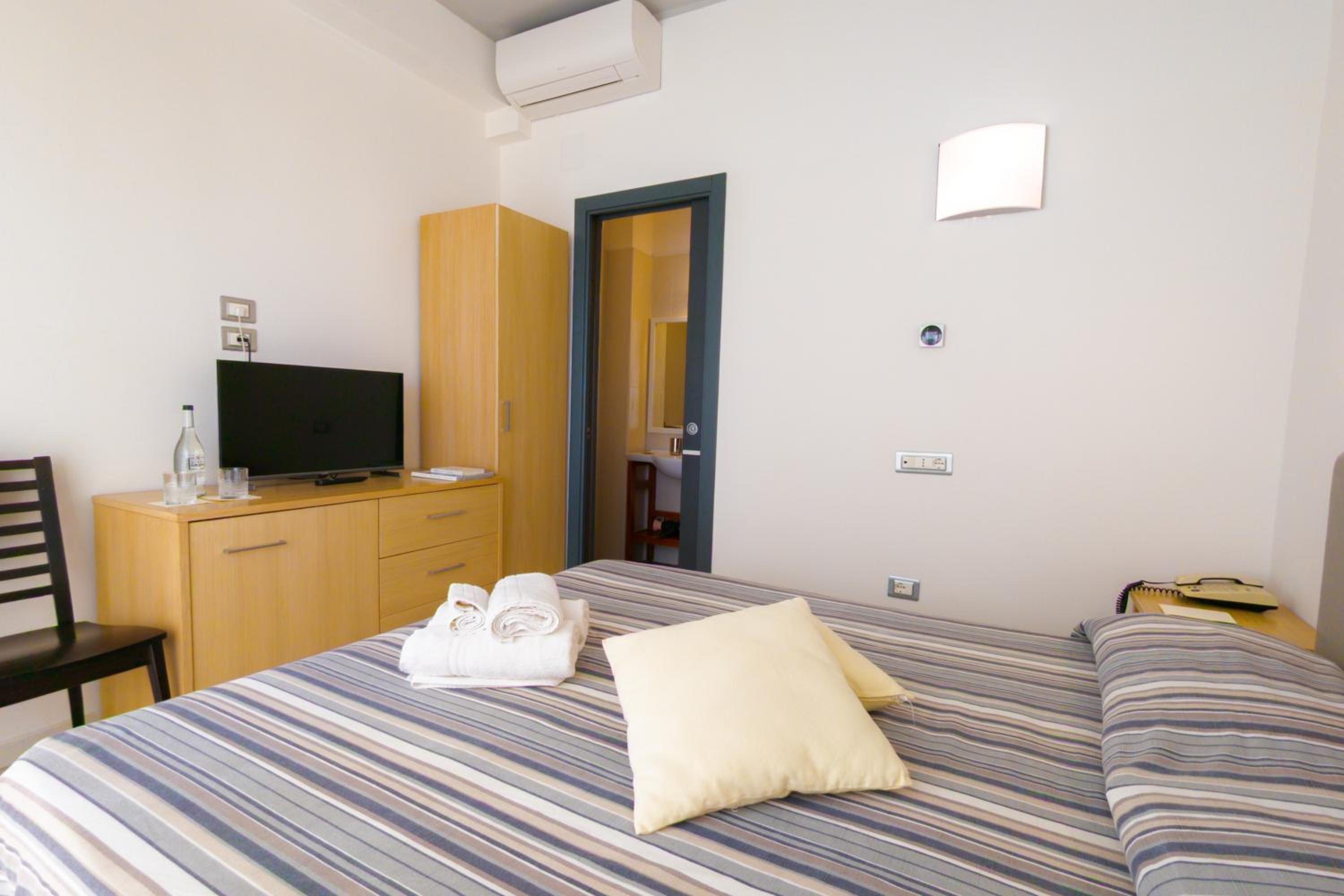 Family Two-Bedroom Suite photo 3
