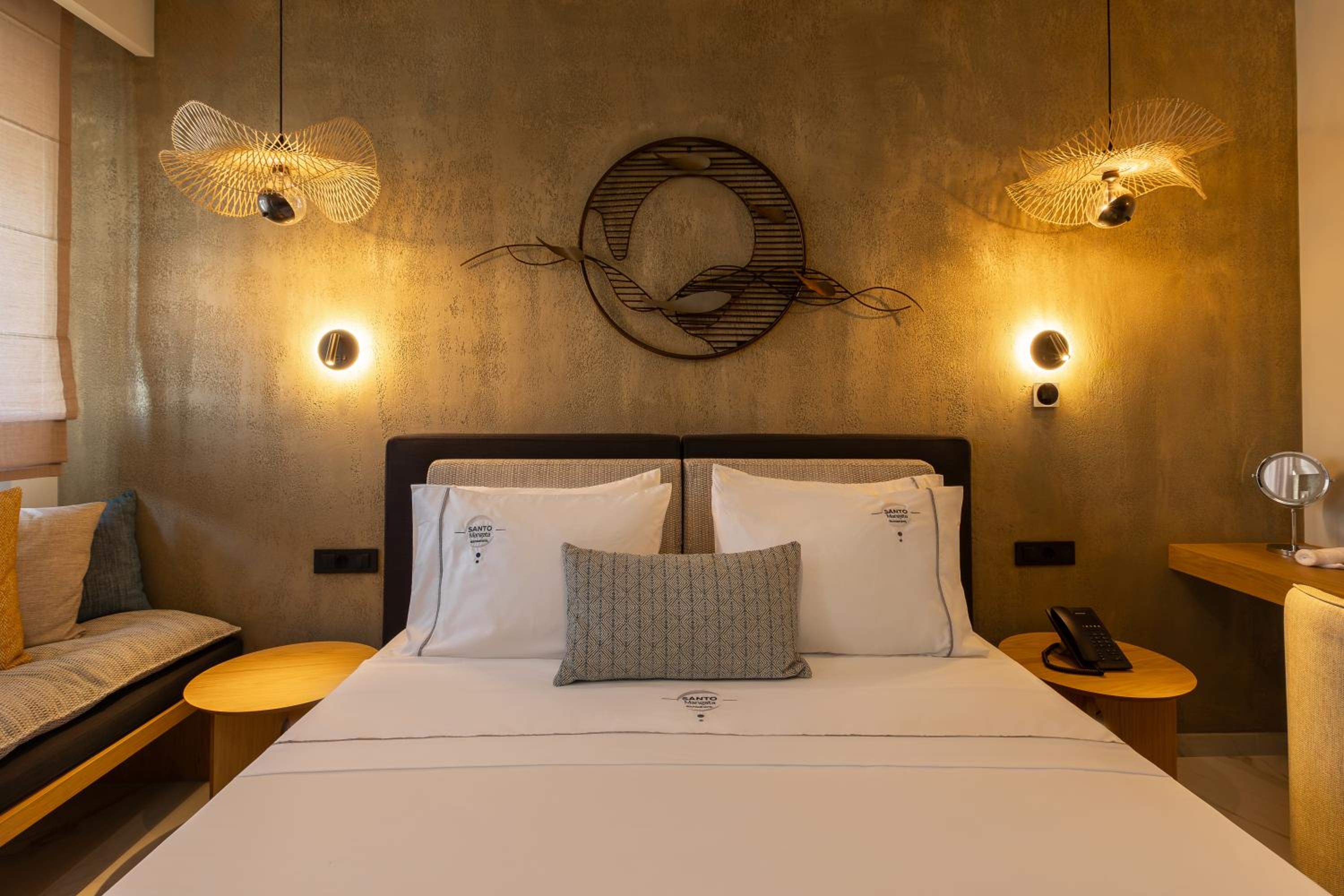 Executive Room with Outdoor Jetted Tub - Photo 8