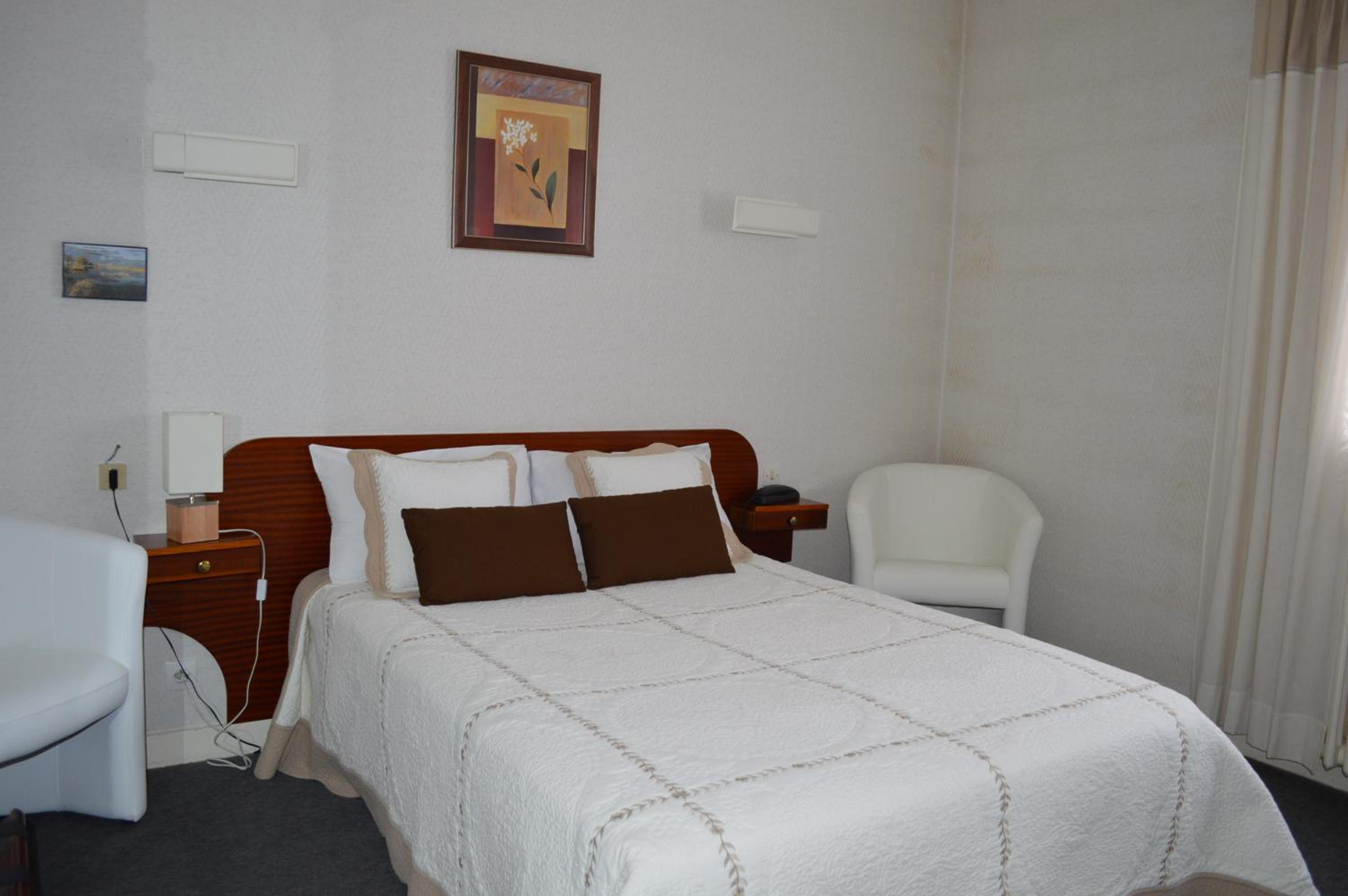 Double Room - Garden Side - Photo 2