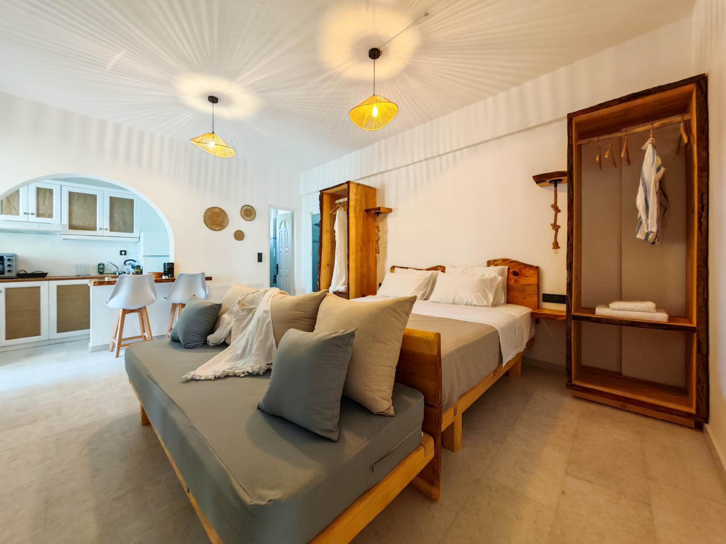 Triple Room with Balcony