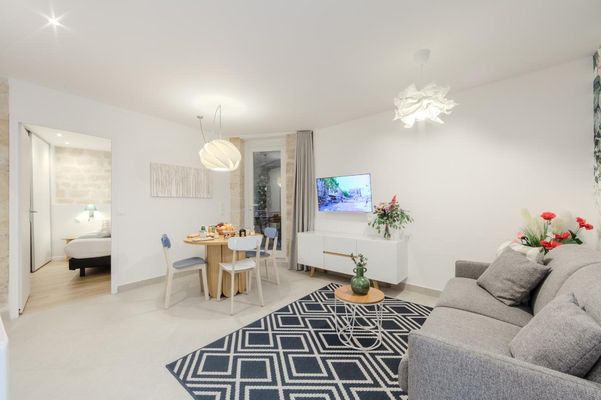 One-Bedroom Apartment with Terrace - Ground Floor photo 3