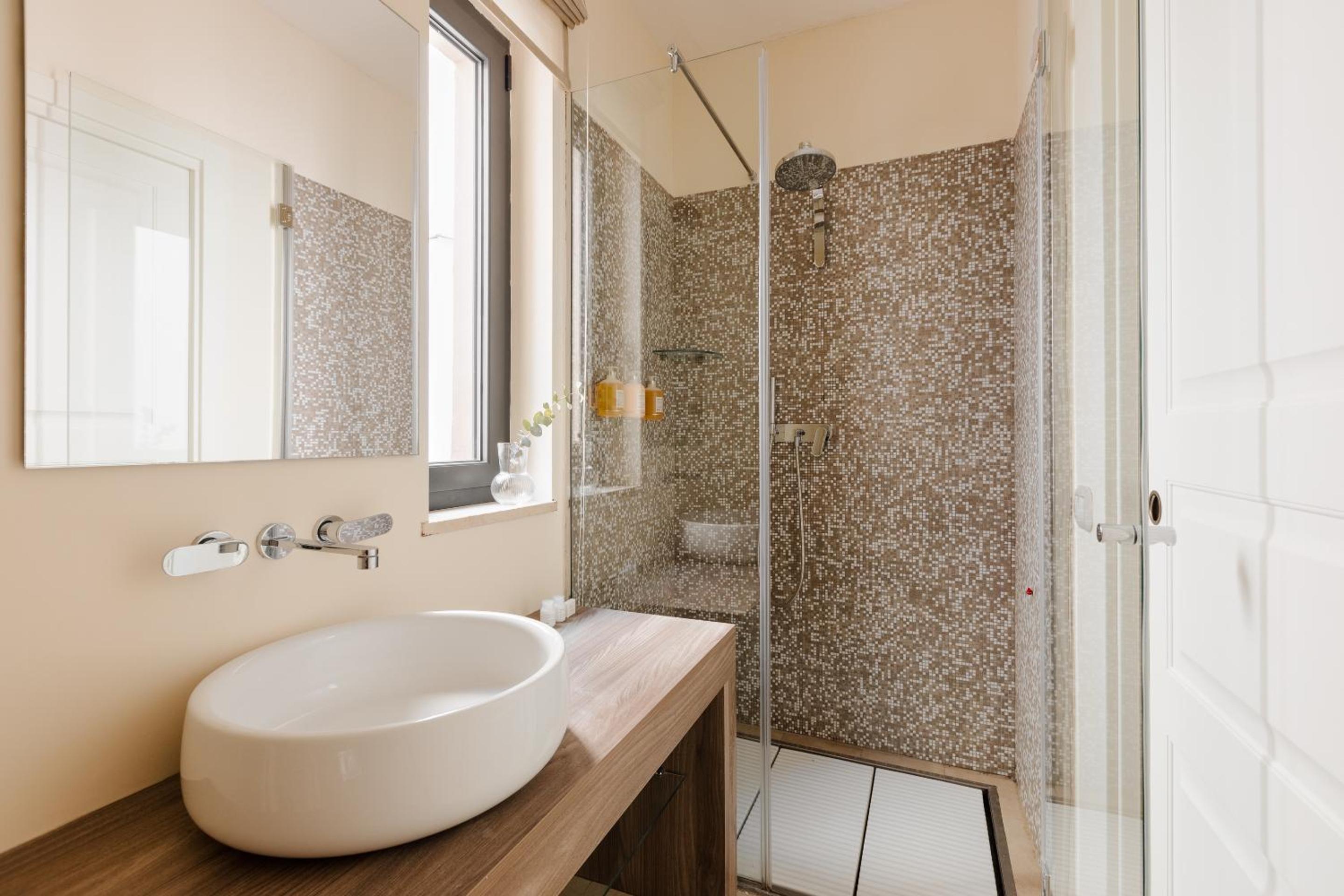 Two-Bedroom Apartment With Terrace photo 3