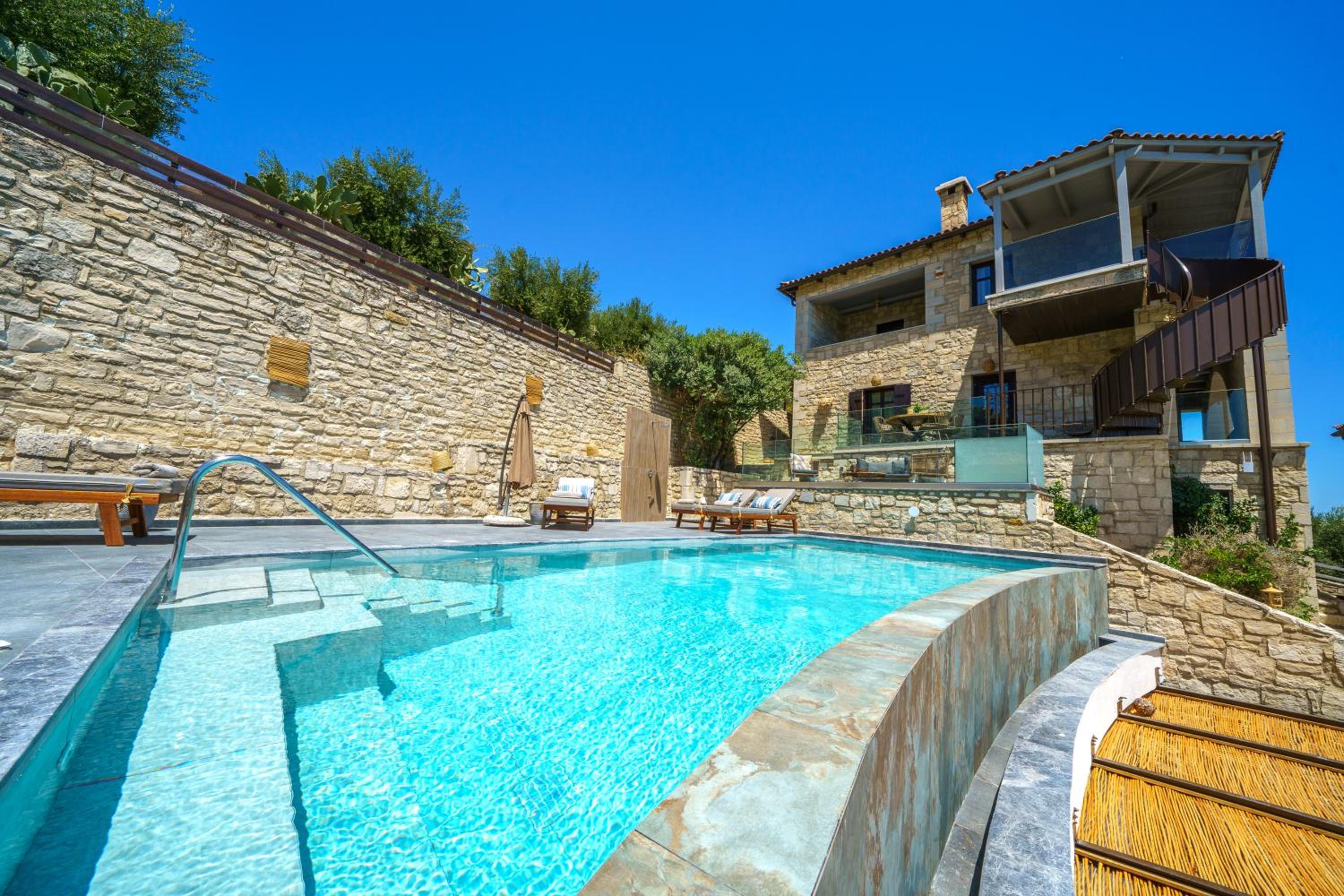 Villa with Private Pool photo 2