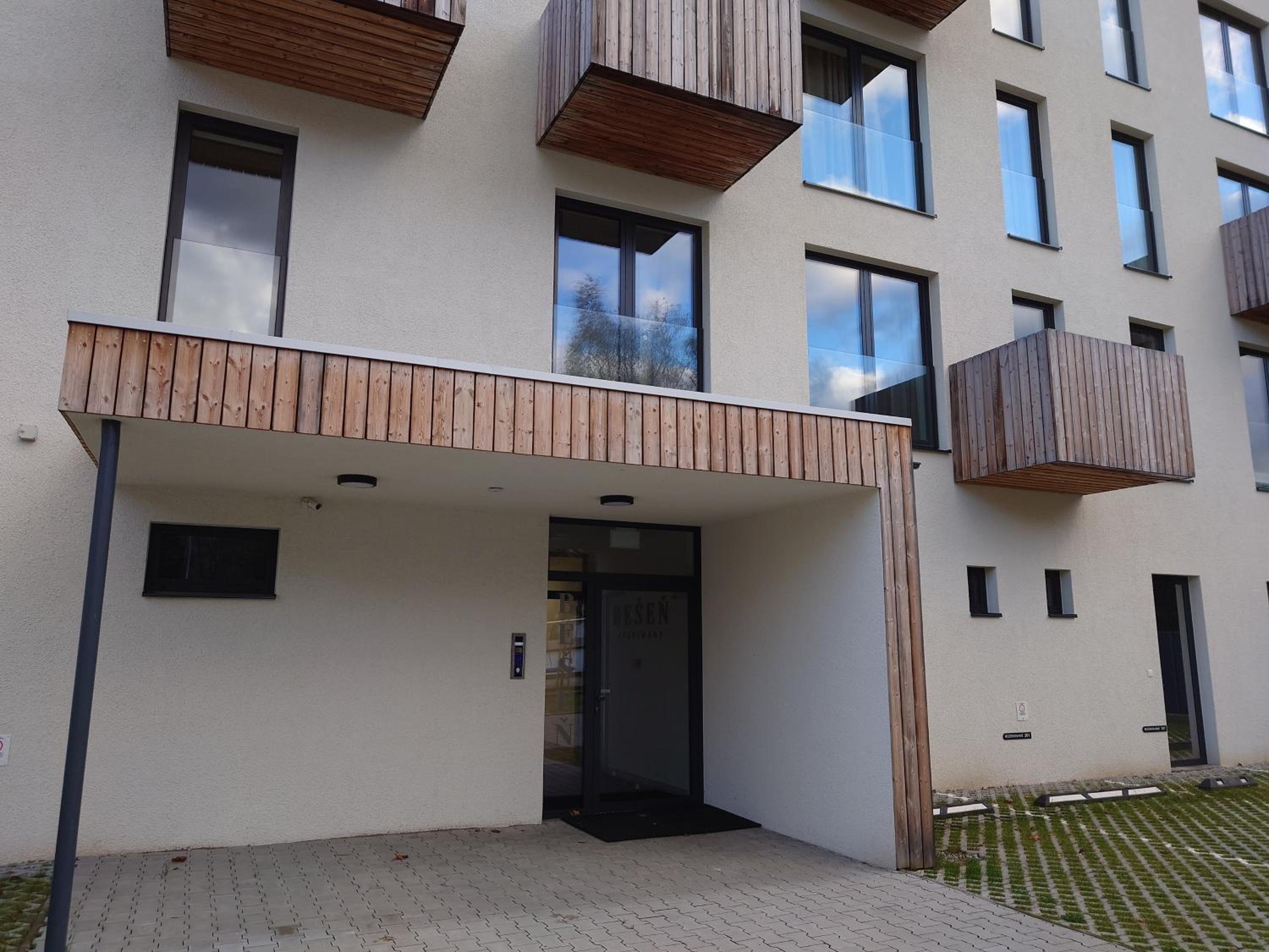 Apartment with View and Balcony photo 2