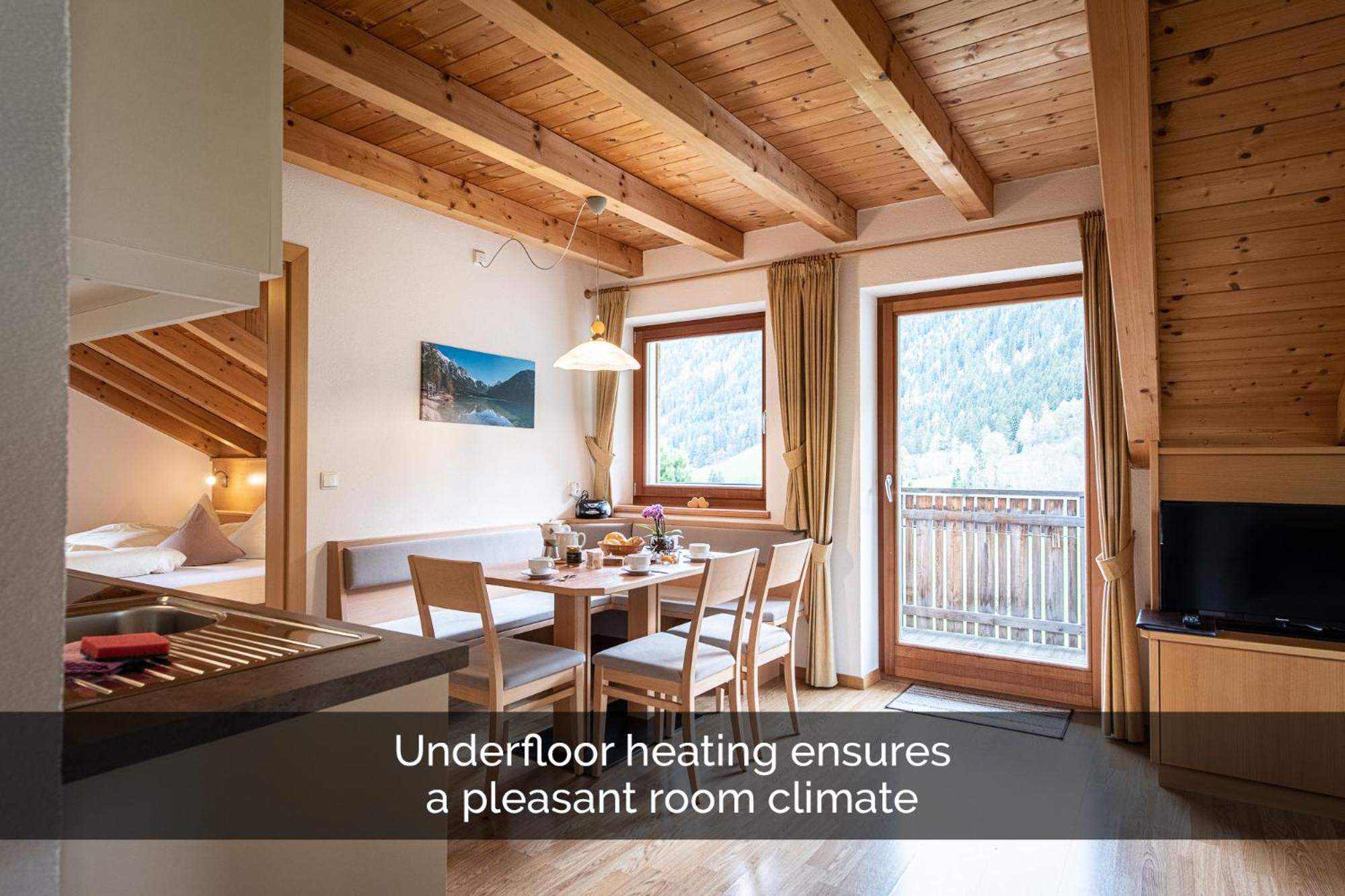 Superior One-Bedroom Apartment with Balcony - Attic