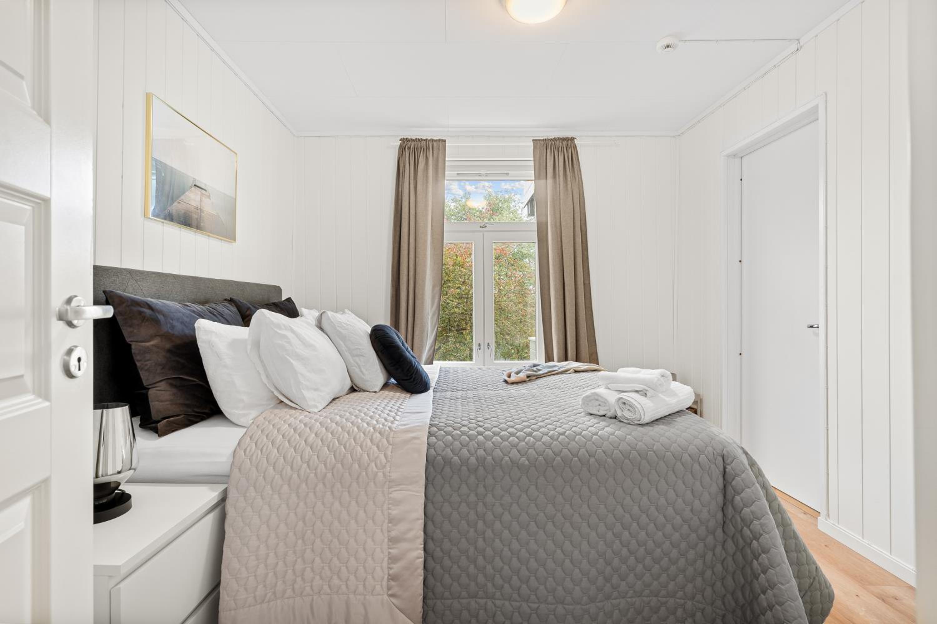 Two-Bedroom Apartment With Balcony photo 1