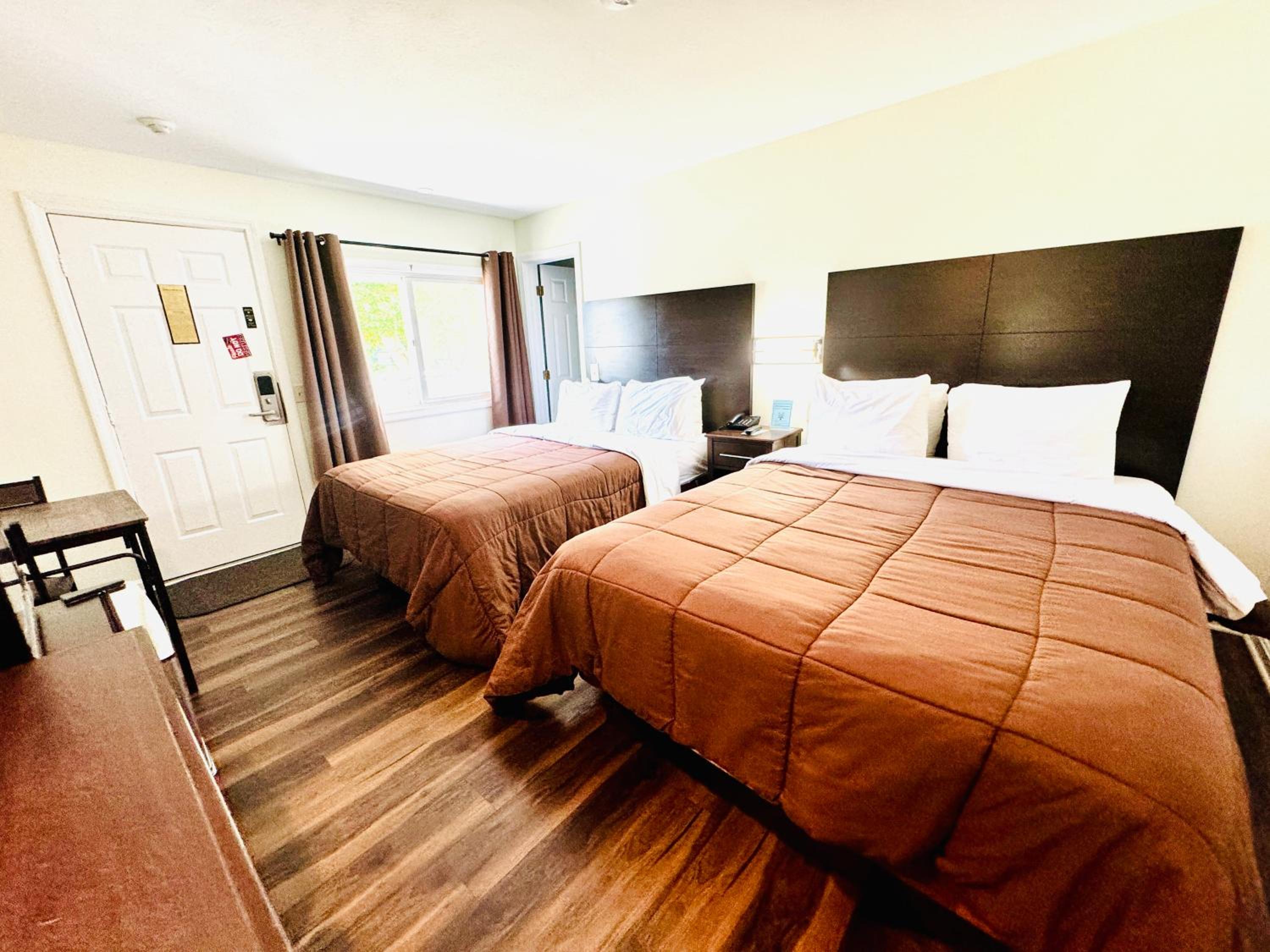 Economy Queen Room with Two Queen Beds  - Photo 3