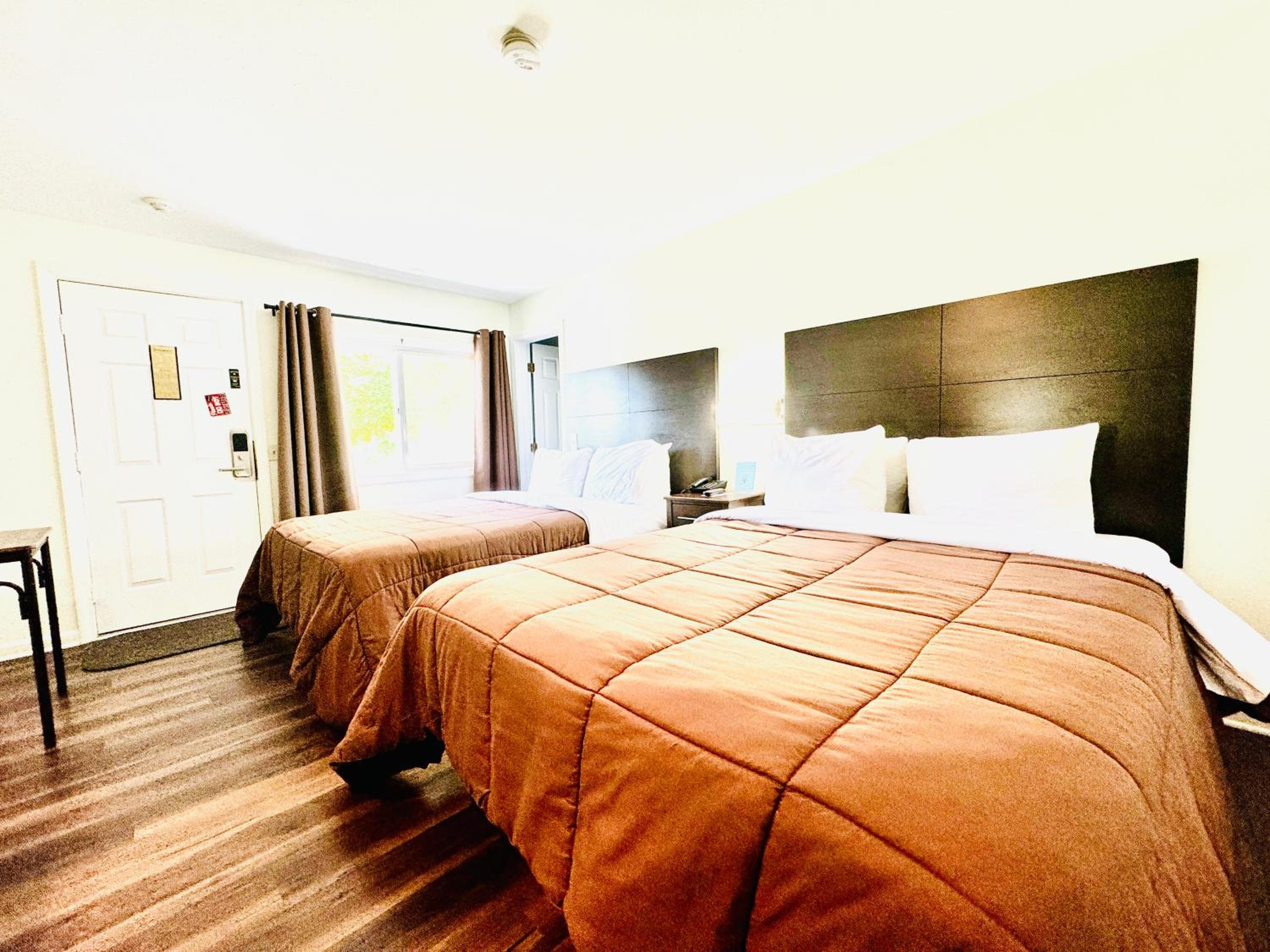 Economy Queen Room with Two Queen Beds  - Photo 8