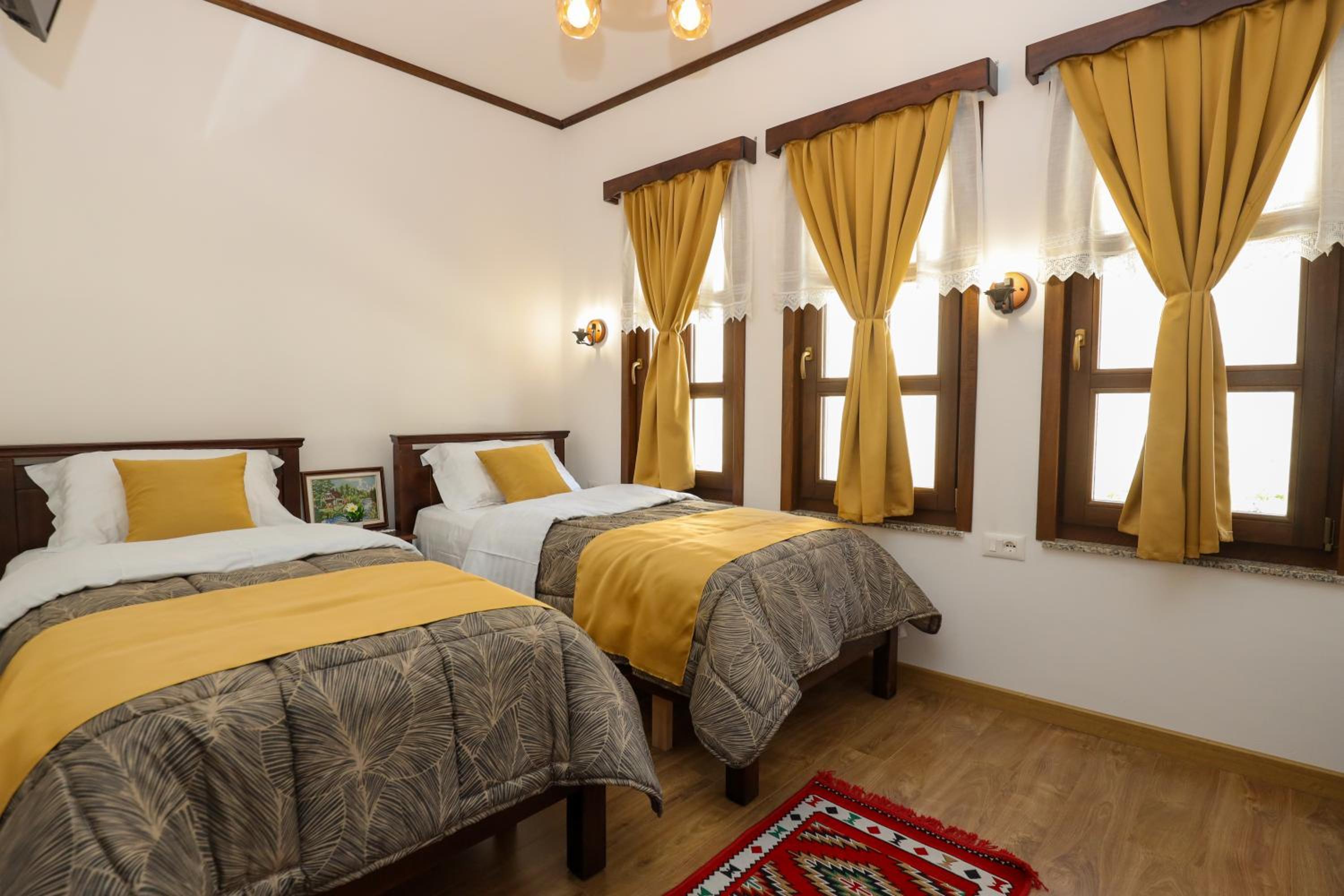 Deluxe Double or Twin Room with Garden View photo 1