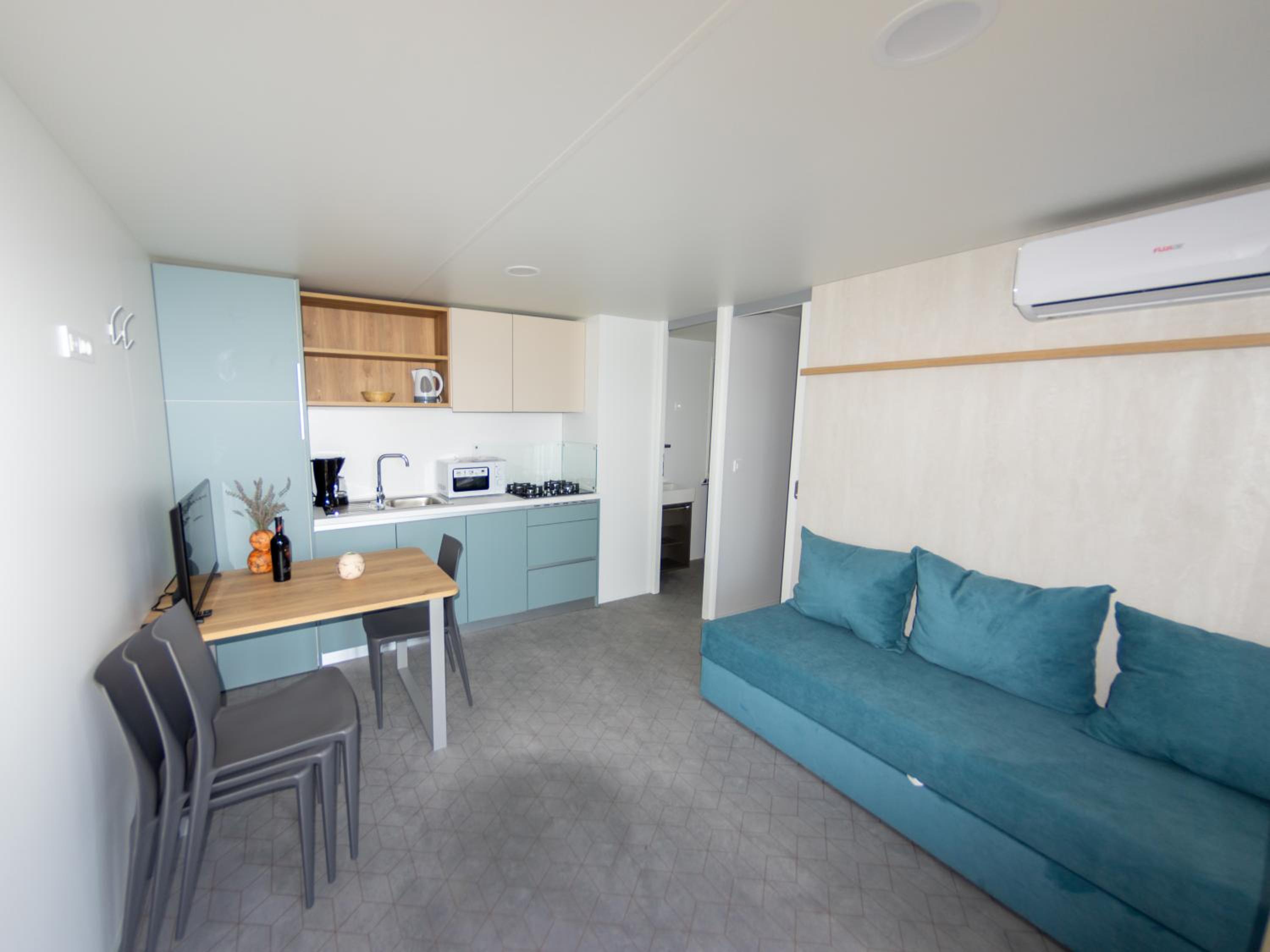 Deluxe Bungalow with Sea View - Photo 1