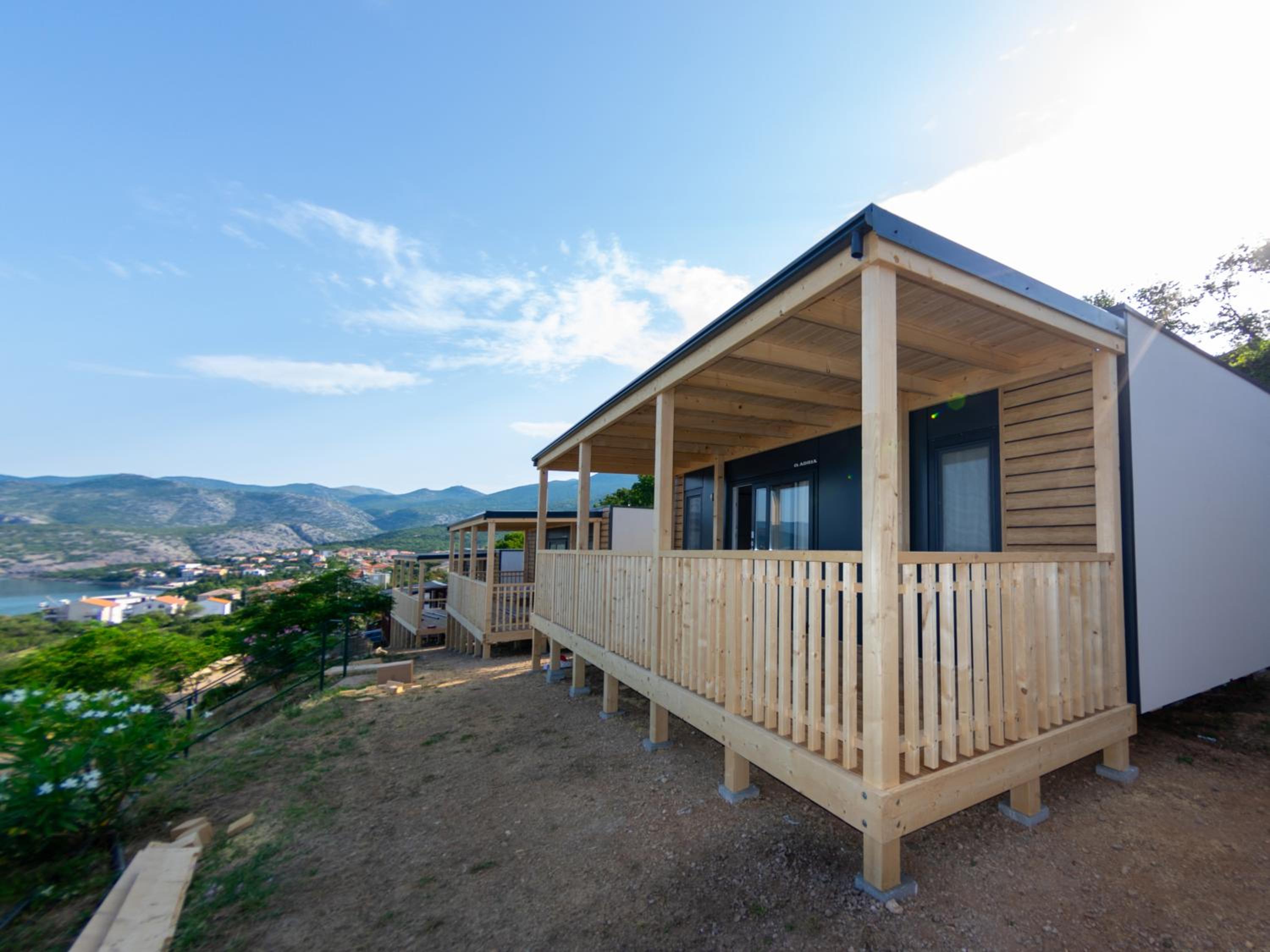 Deluxe Bungalow with Sea View - Photo 14