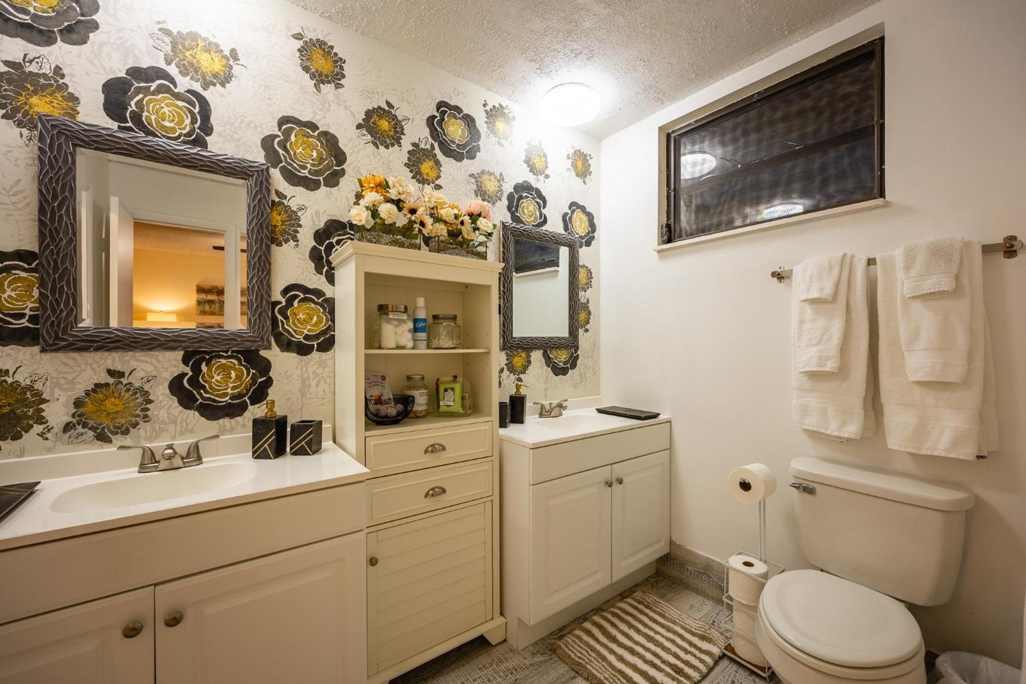 Two-Bedroom Townhouse photo 2