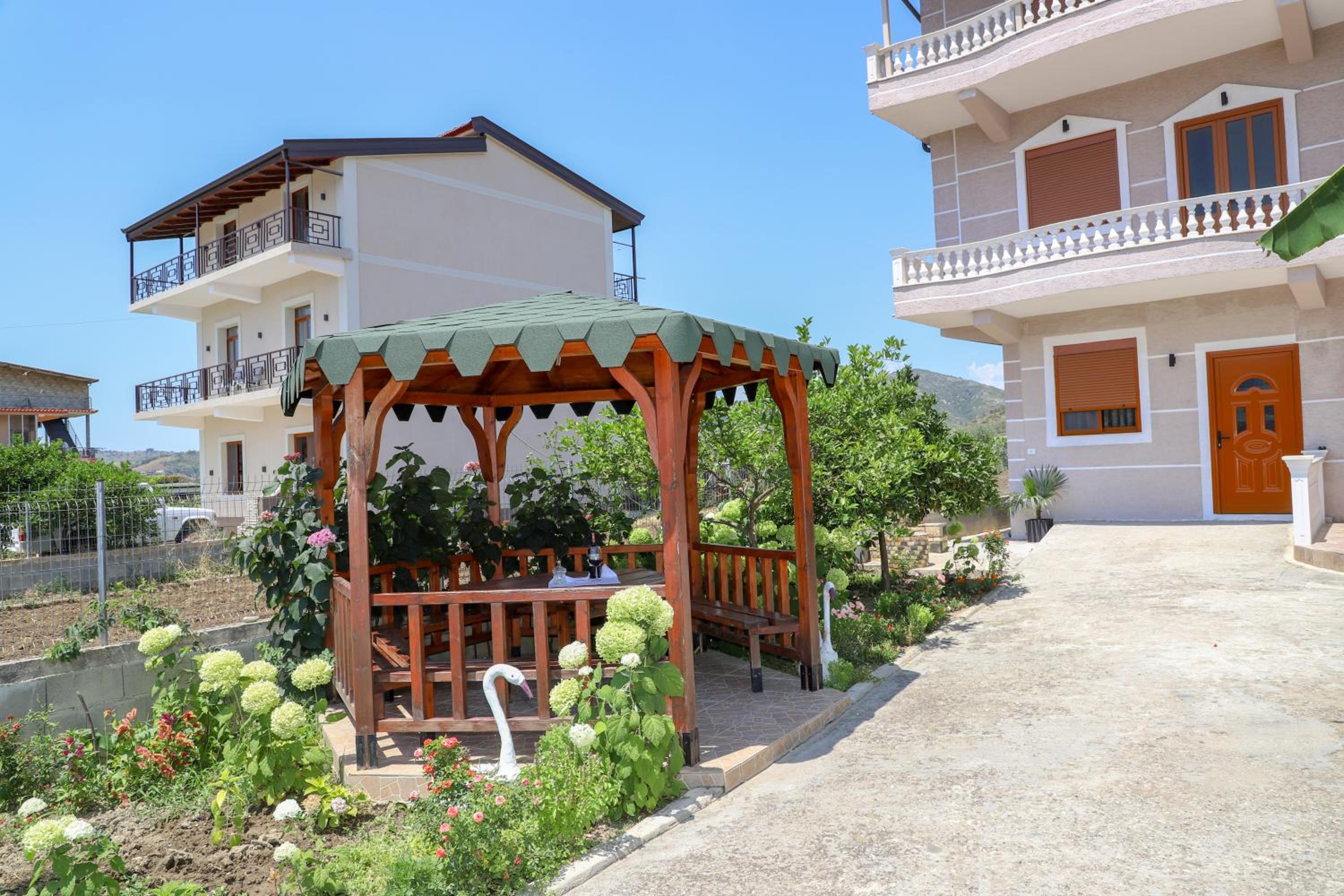Triple Room with Garden View photo 1