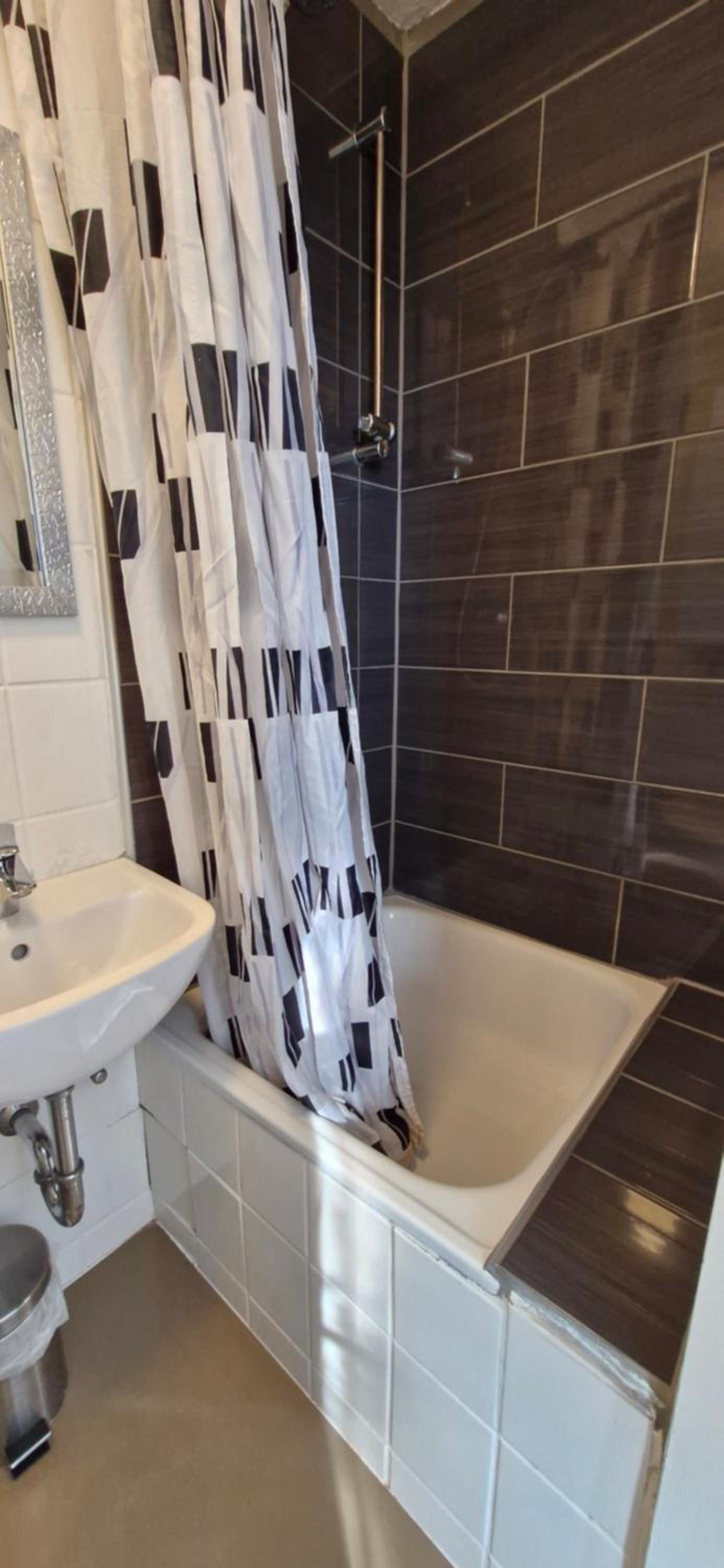 Apartment - Photo 3