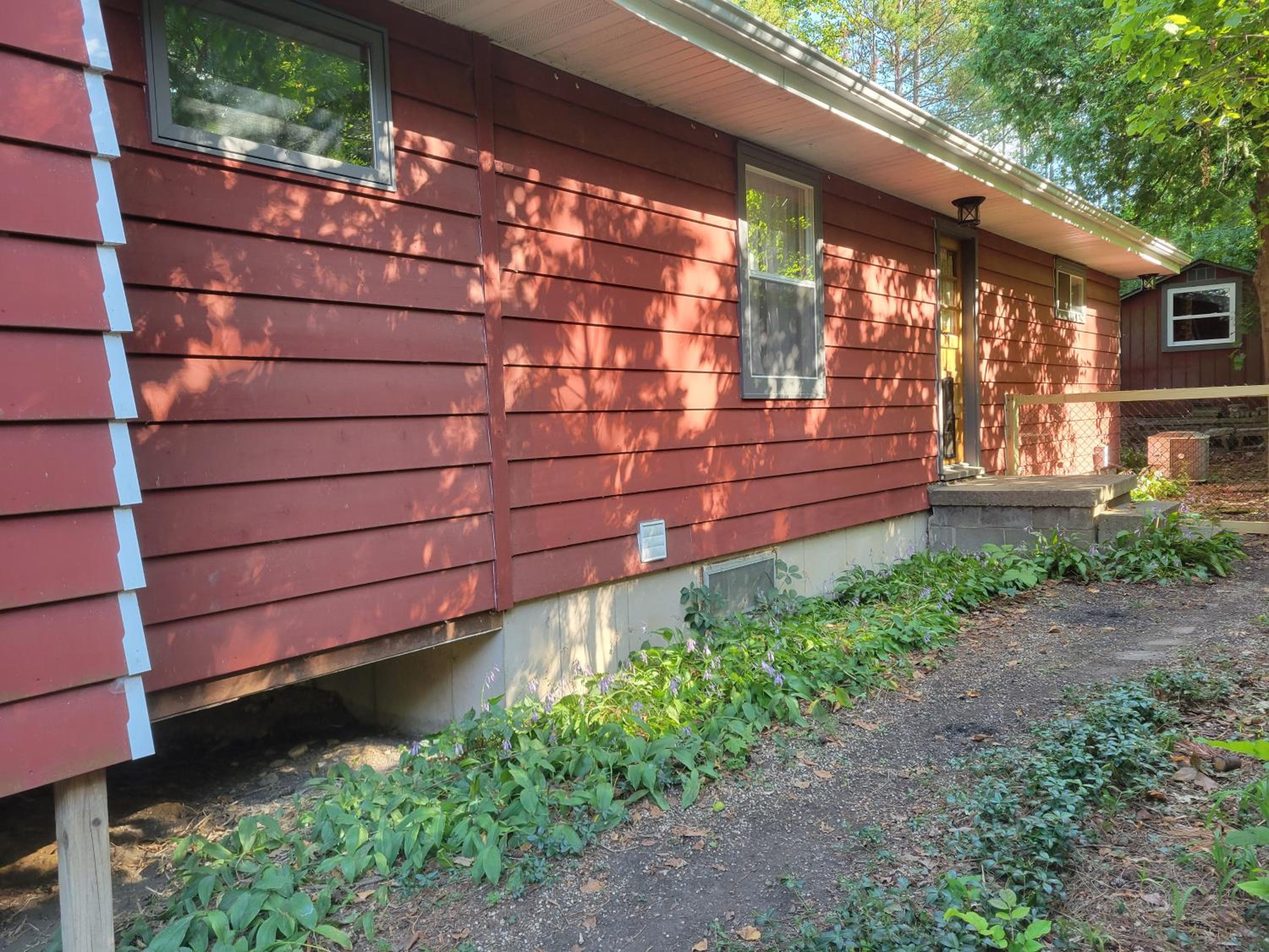 Two-Bedroom House photo 3