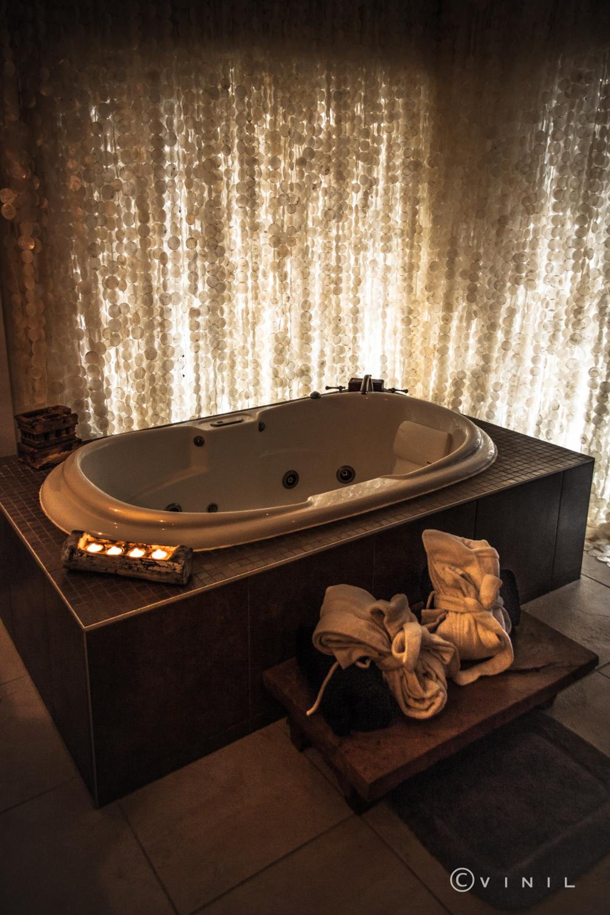 Studio with Spa Bath - CANGUU photo 3