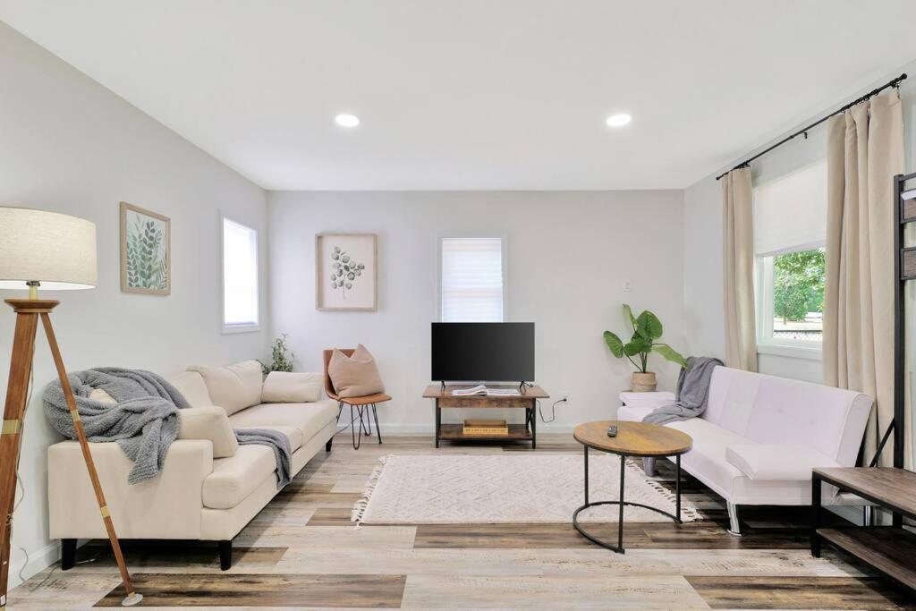 Two-Bedroom House photo 1