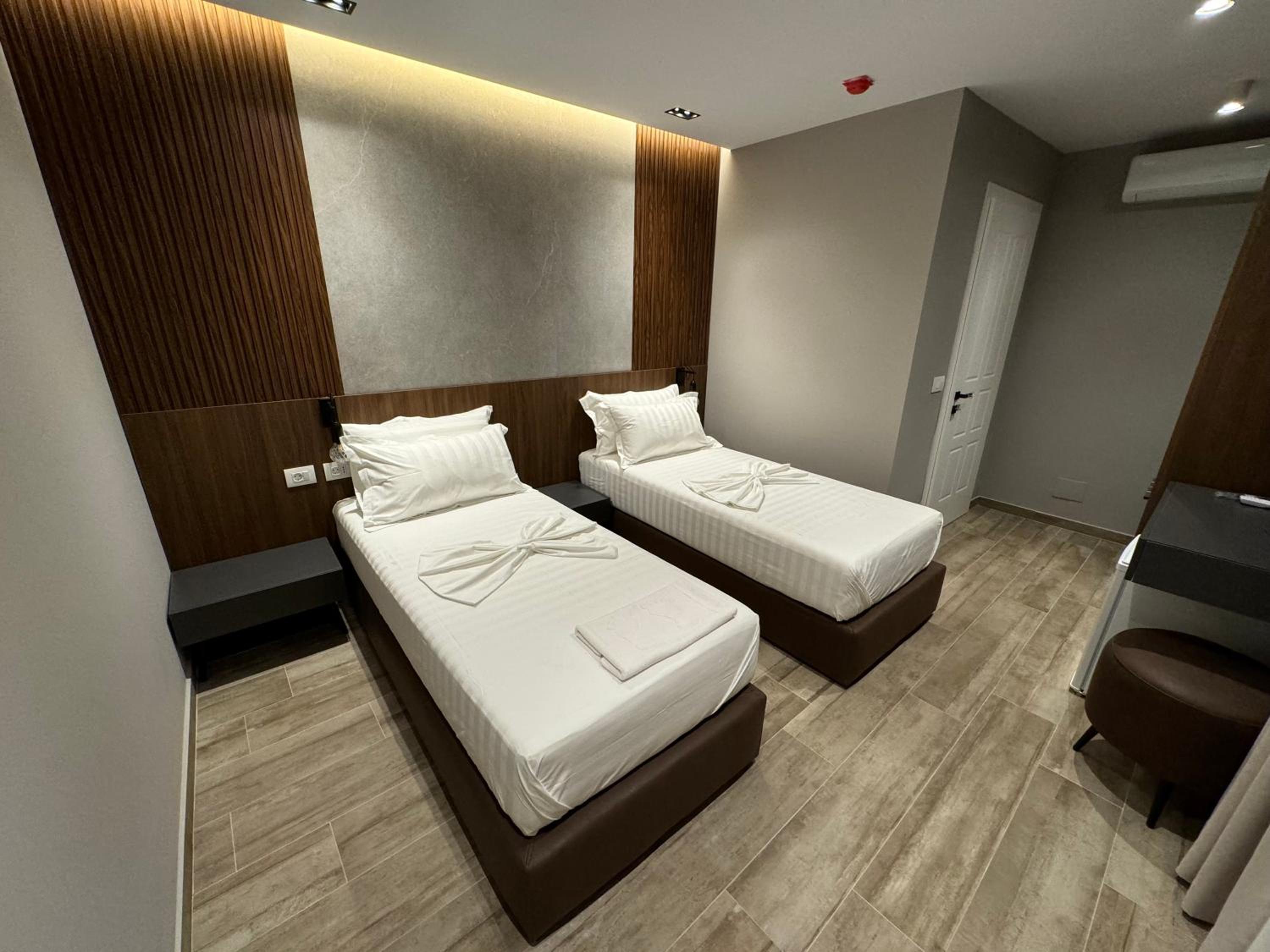 Double or Twin Room photo 3