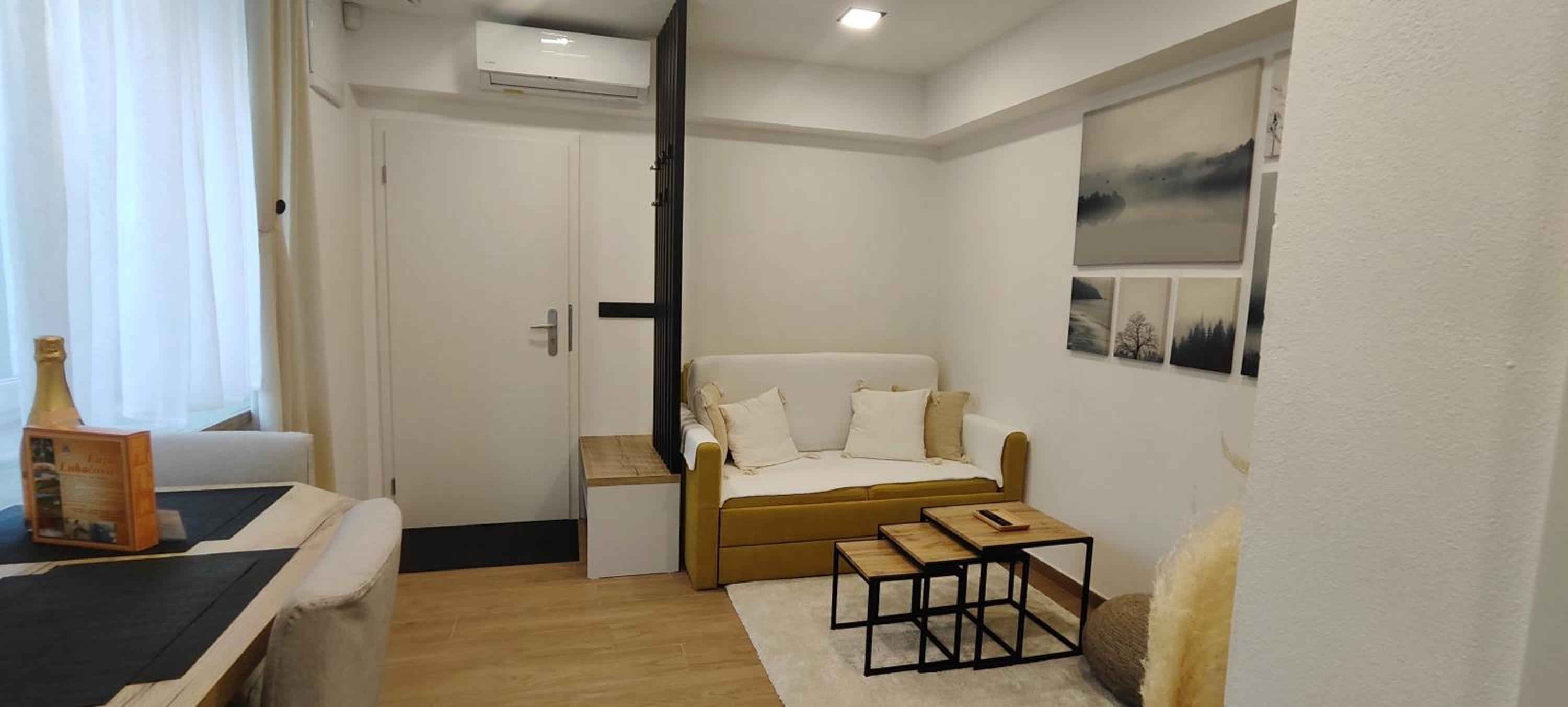 One-Bedroom Apartment with Garden View photo 2